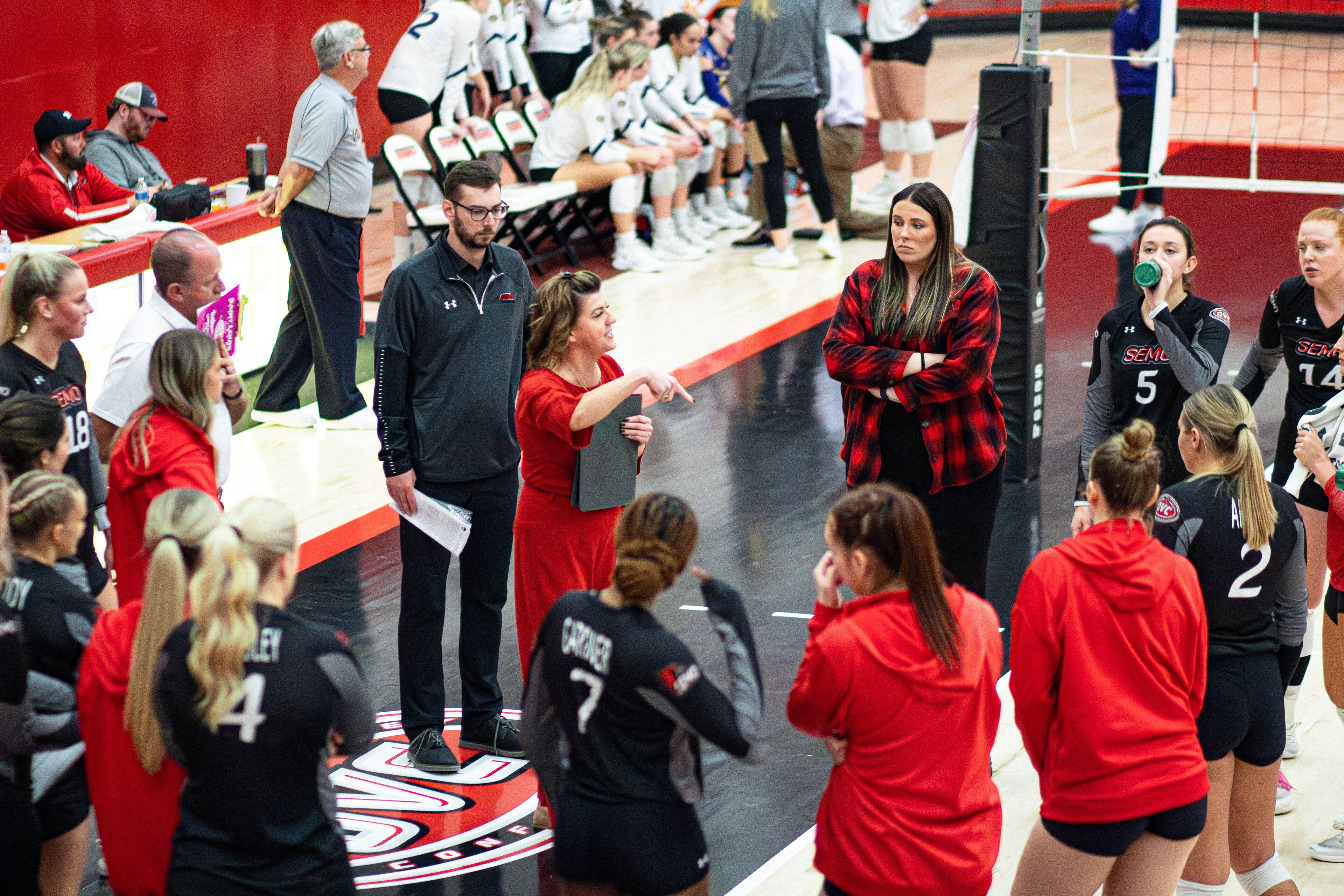 Southeast Missouri State head coach Julie Yankus instructs her team during a match last year at Houck Field House.
