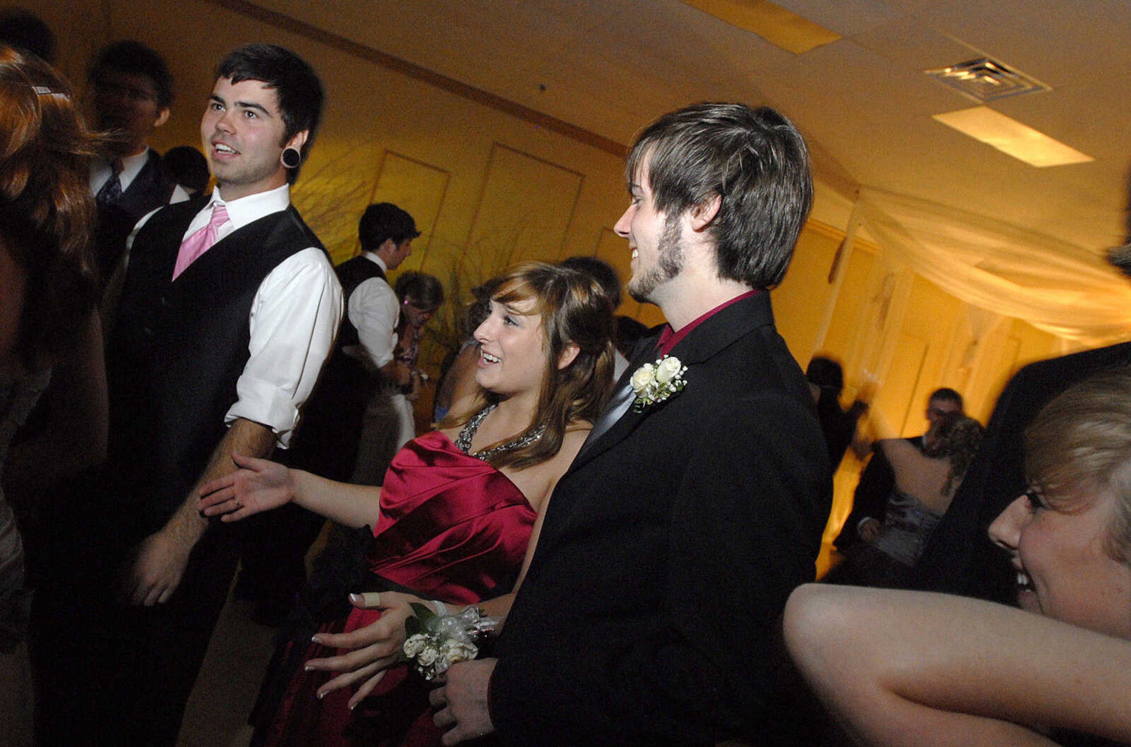 LAURA SIMON~lsimon@semissourian.com
Cape Central High School "Arabian Nights" Prom May 1, 2010.