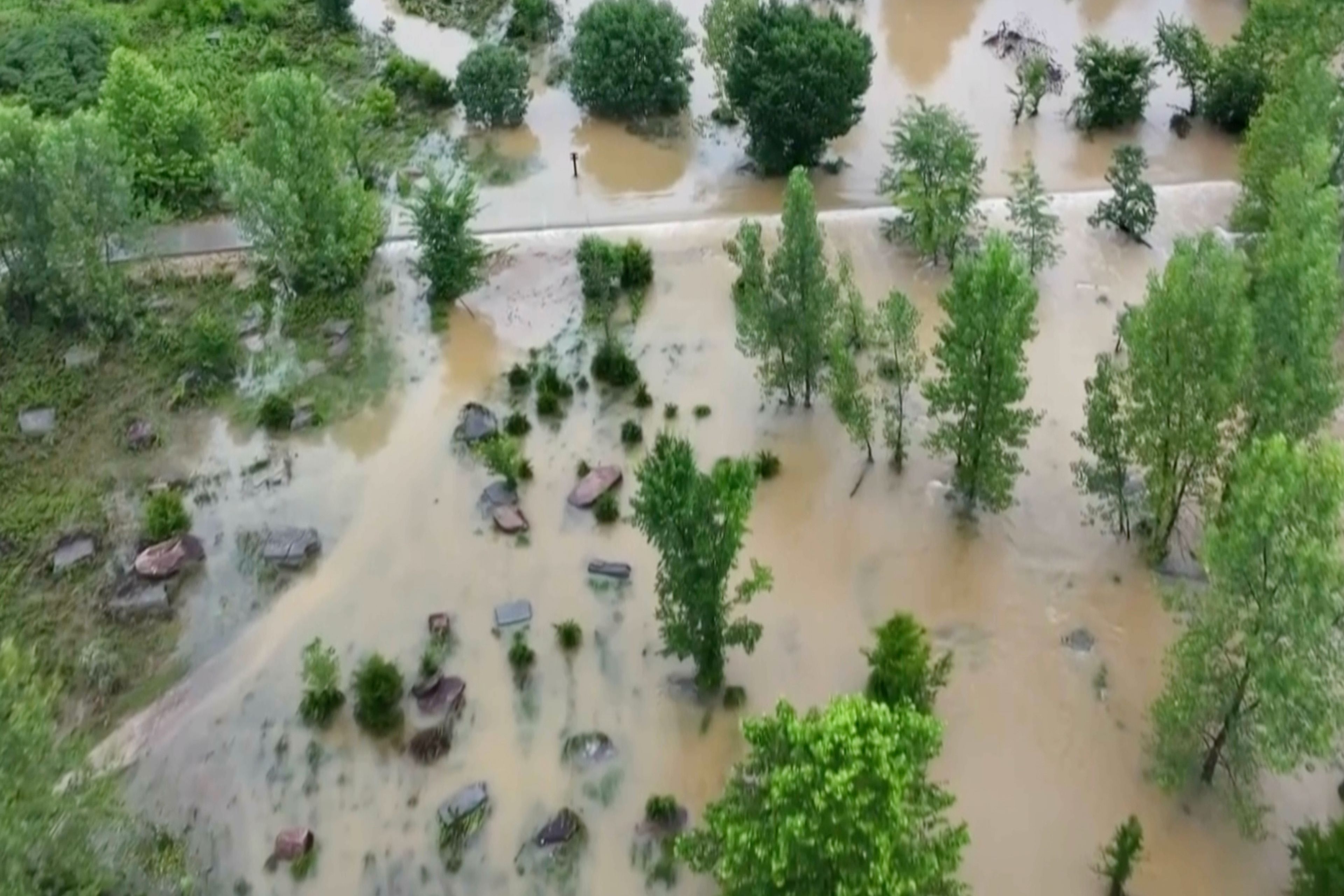 Missouri flooding leaves one dead, while rescuers helicopter...