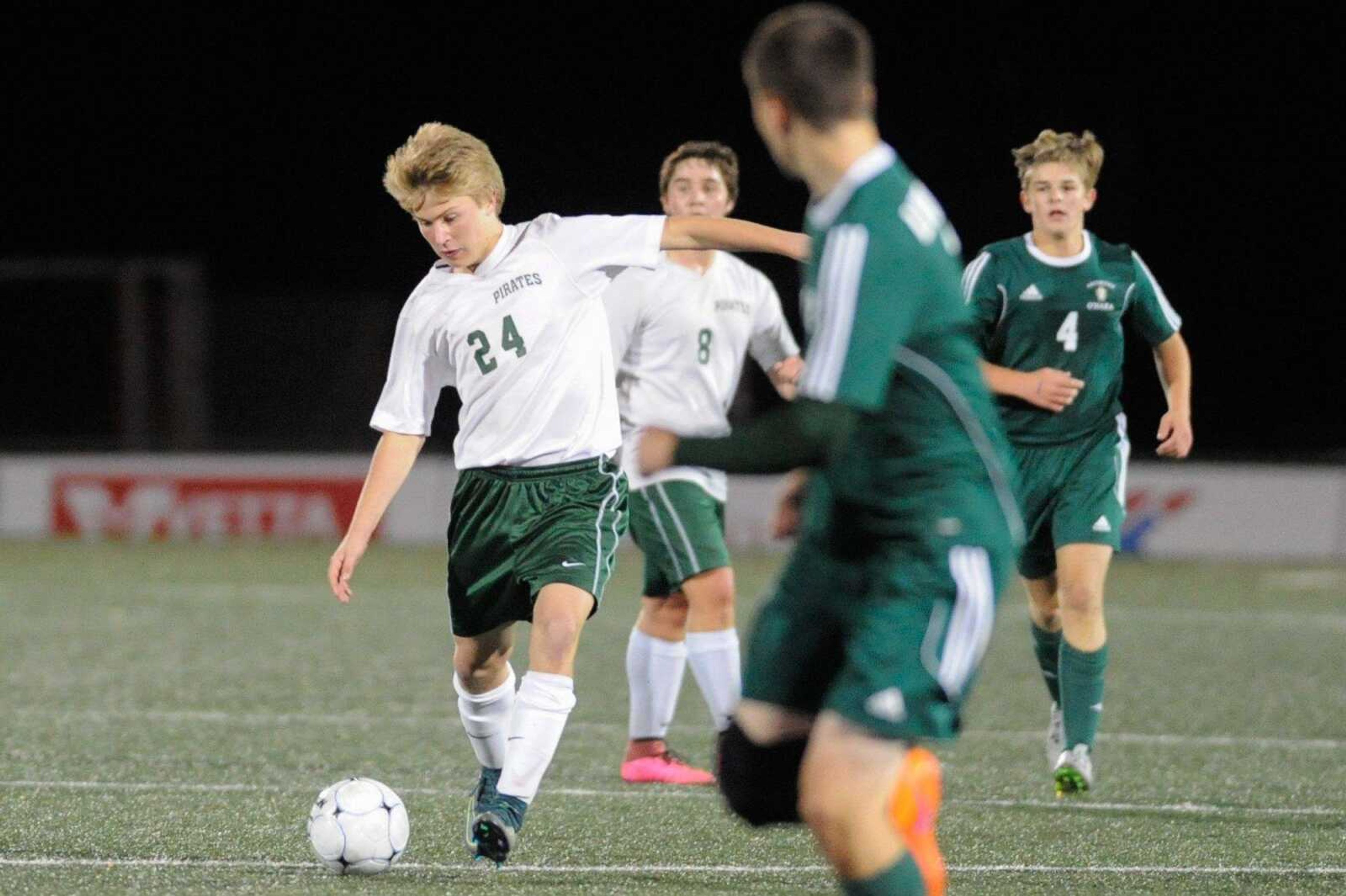 Perryville's Dylan Jannin works the ball down the field in the second half of the Class 2 championship against O Hara Saturday, Nov. 7, 2015 in Fenton, Missouri. (Glenn Landberg)