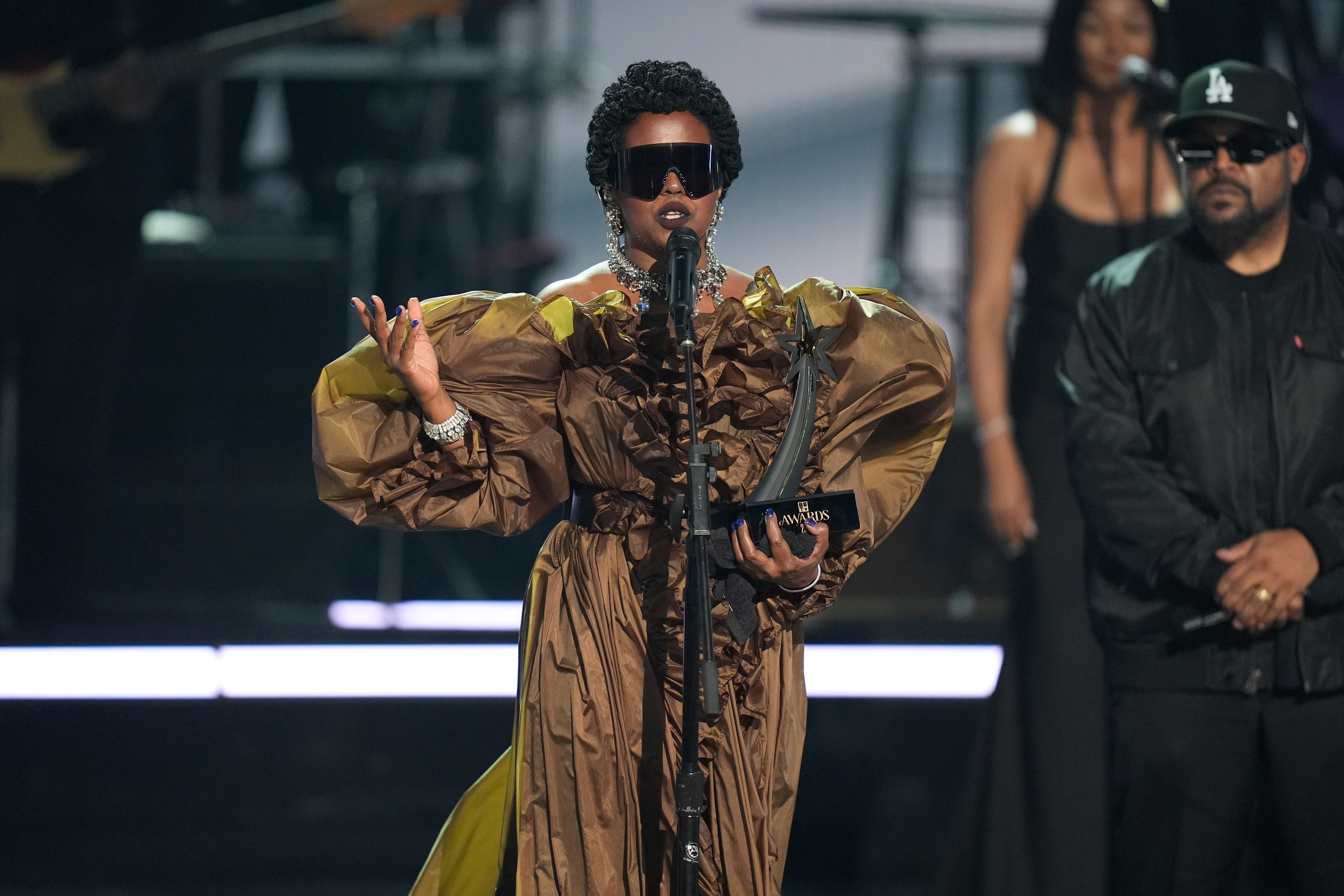 Lauryn Hill honored, Janet Jackson stuns Teyana Taylor and D