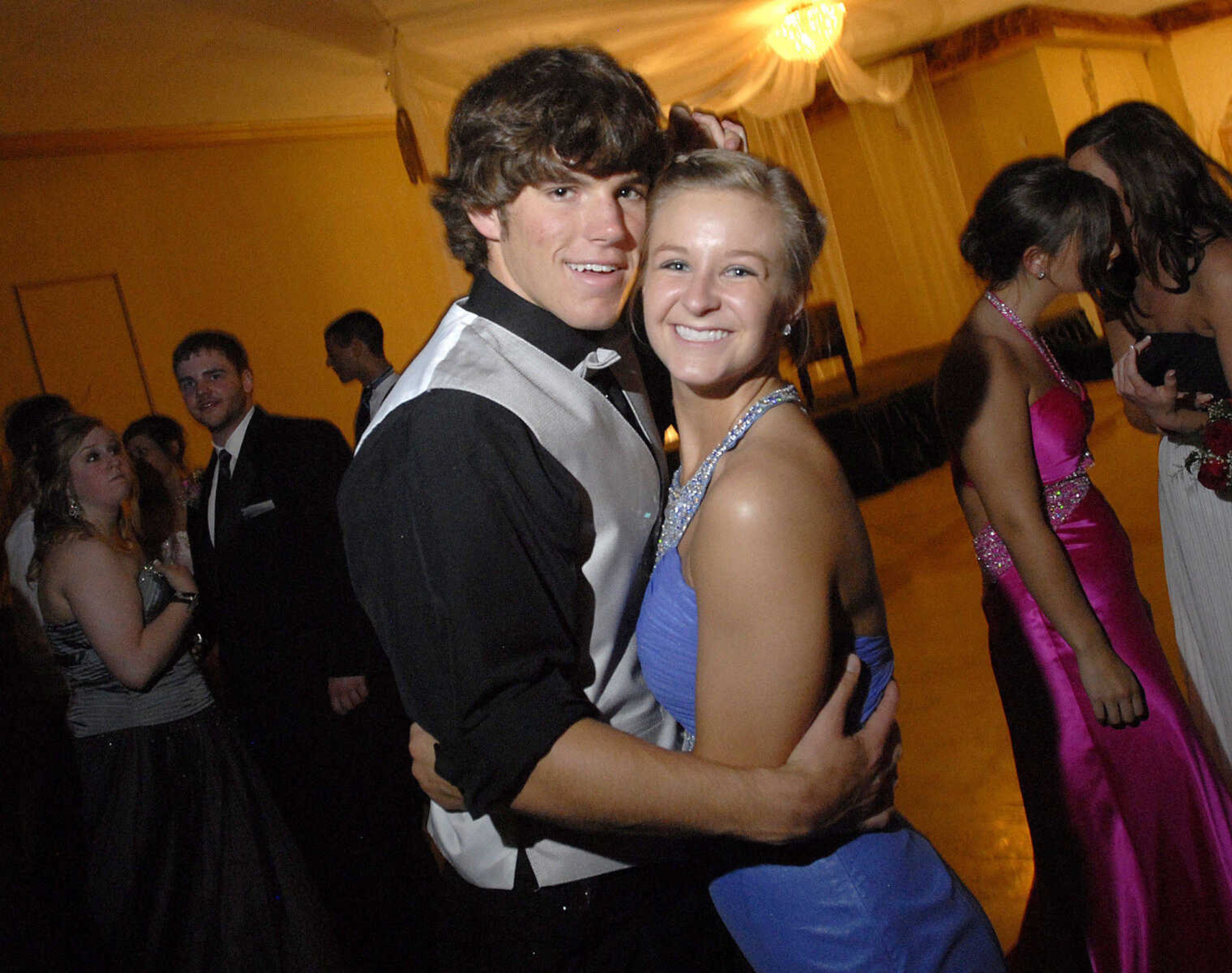 LAURA SIMON~lsimon@semissourian.com
Cape Central High School "Arabian Nights" Prom May 1, 2010.