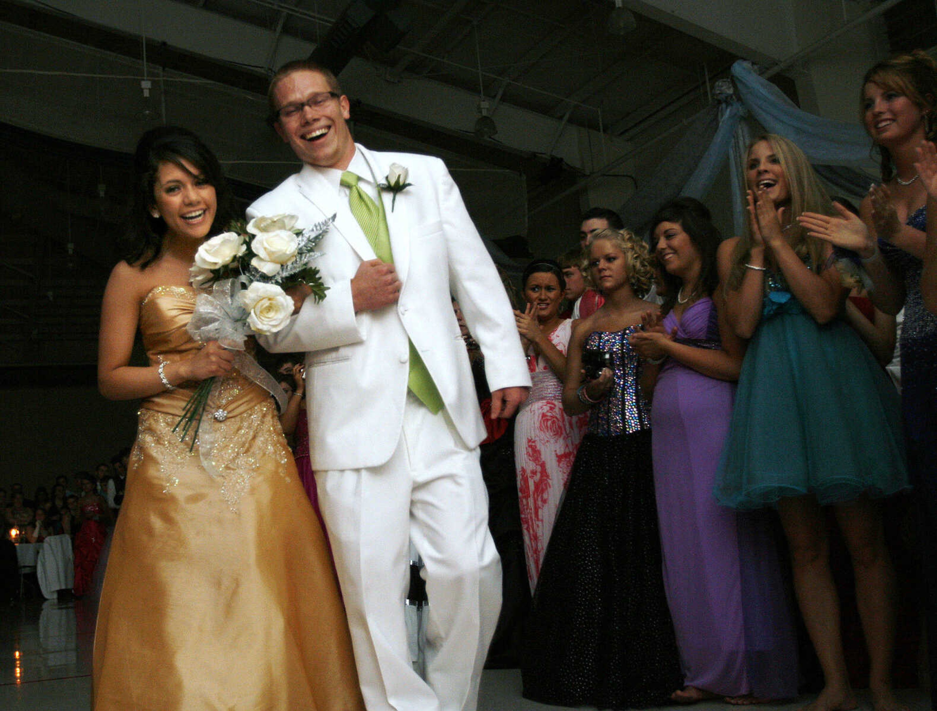 ELIZABETH DODD ~ edodd@semissourian.com
Photos from the 2009 Jackson High School Prom May 9 at the Osage Center.