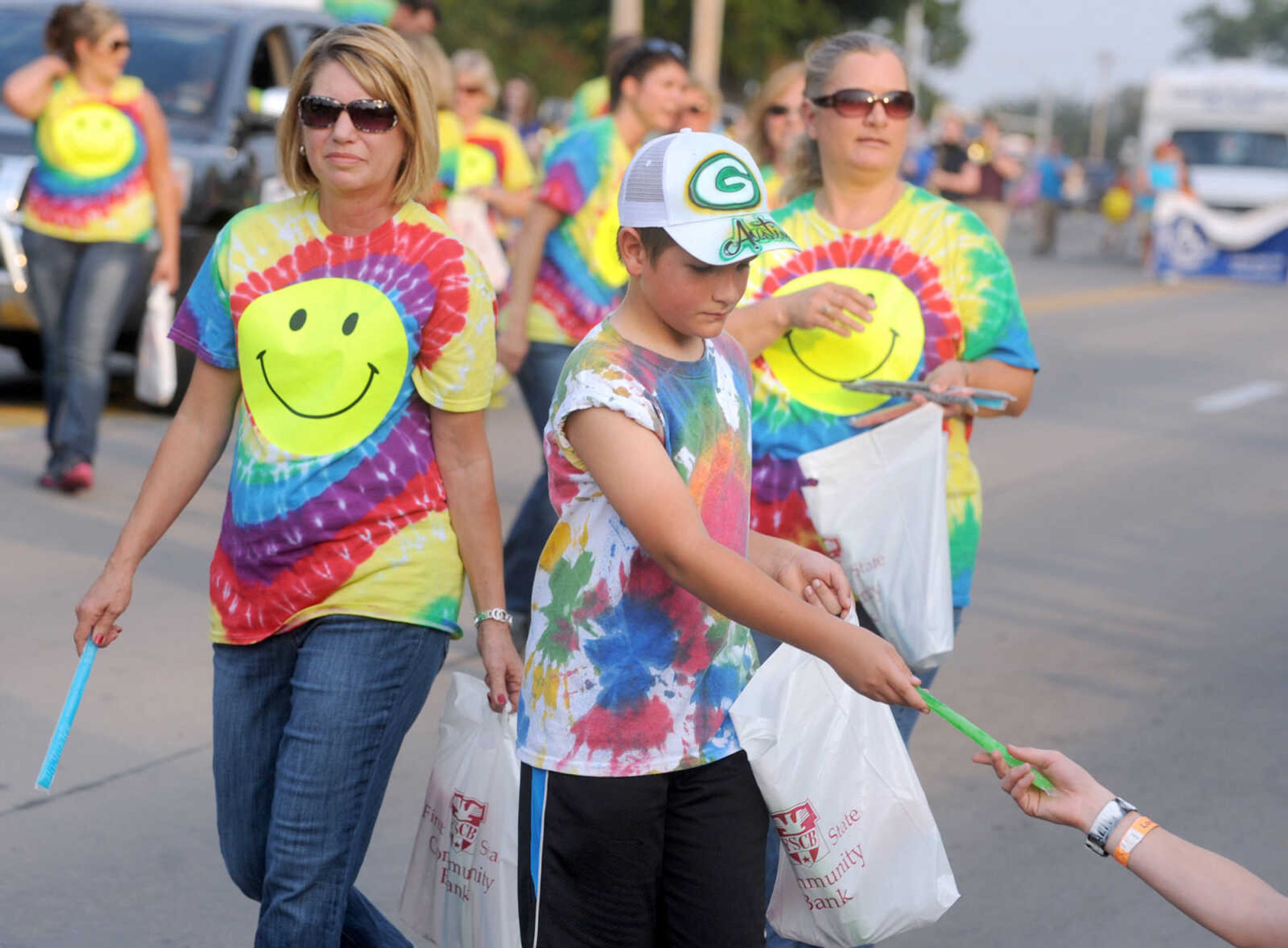 LAURA SIMON ~ lsimon@semissourian.com

The SEMO District Fair Parade moves along Broadway towards Arena Park, Monday, Sept. 9, 2013, in Cape Girardeau.