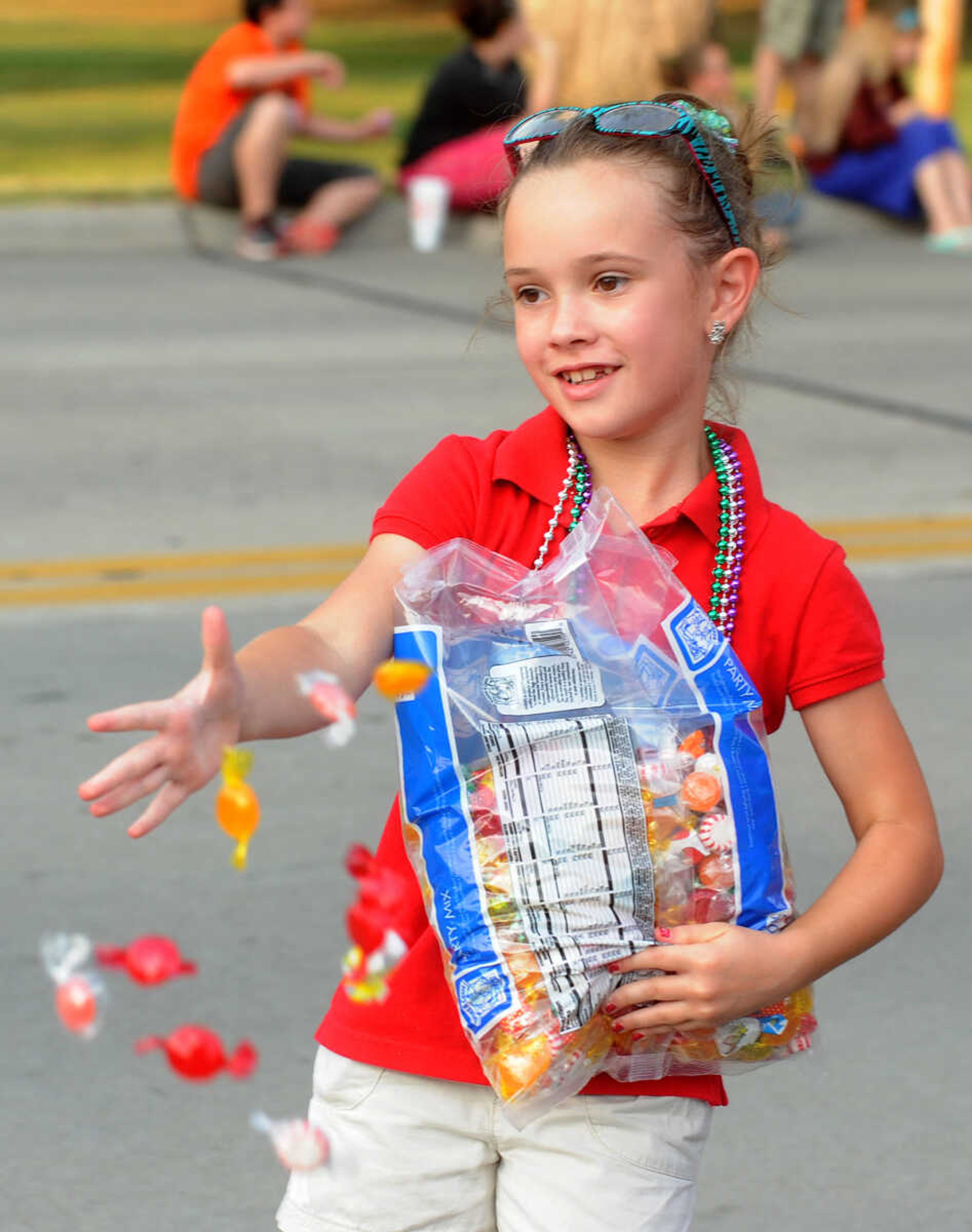 LAURA SIMON ~ lsimon@semissourian.com

The SEMO District Fair Parade moves along Broadway towards Arena Park, Monday, Sept. 9, 2013, in Cape Girardeau.