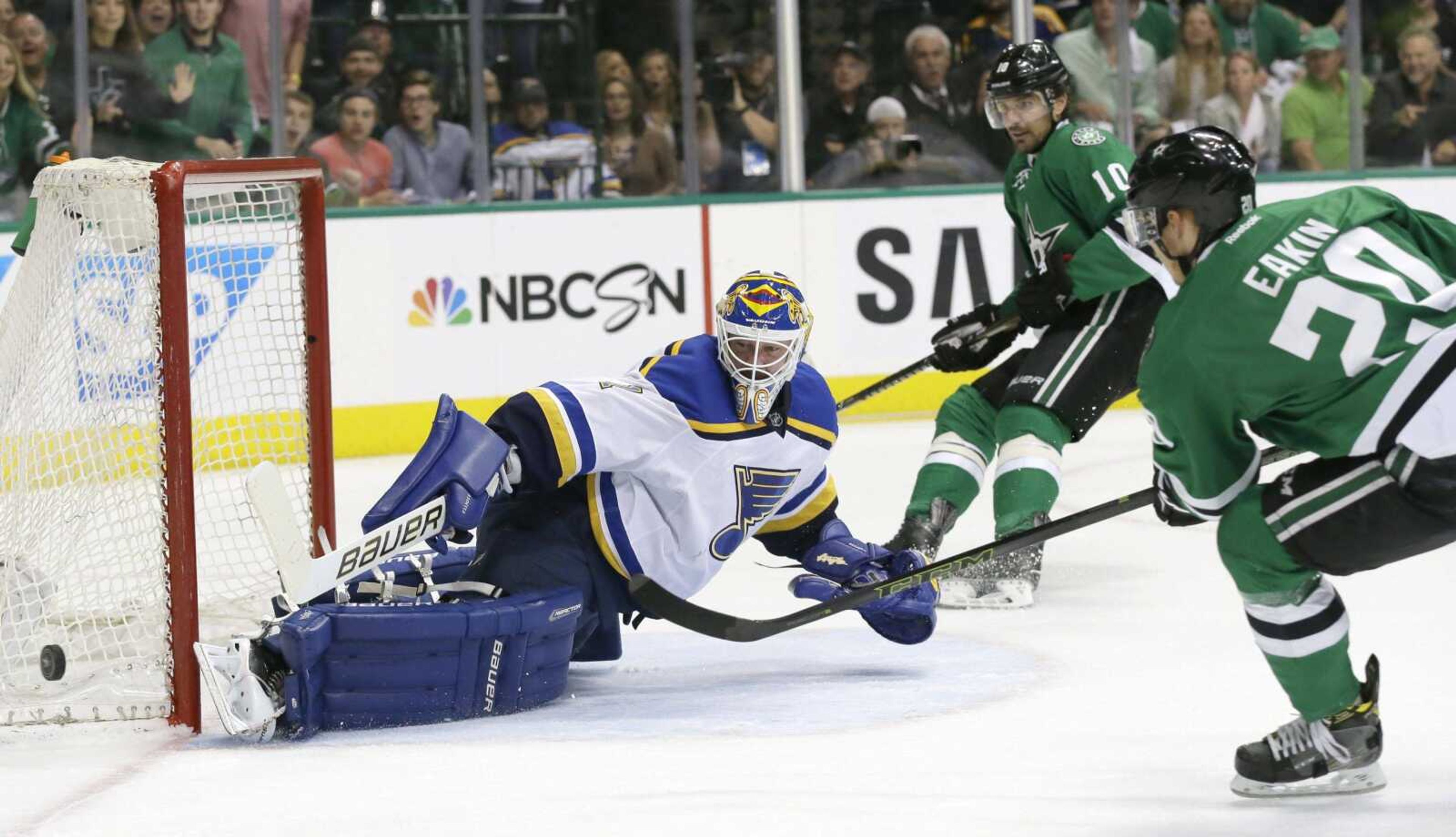 Blues goalie Brian Elliott makes a save against the Stars during Game 5 of their playoff series Saurday in Dallas. St. Louis won 4-1.