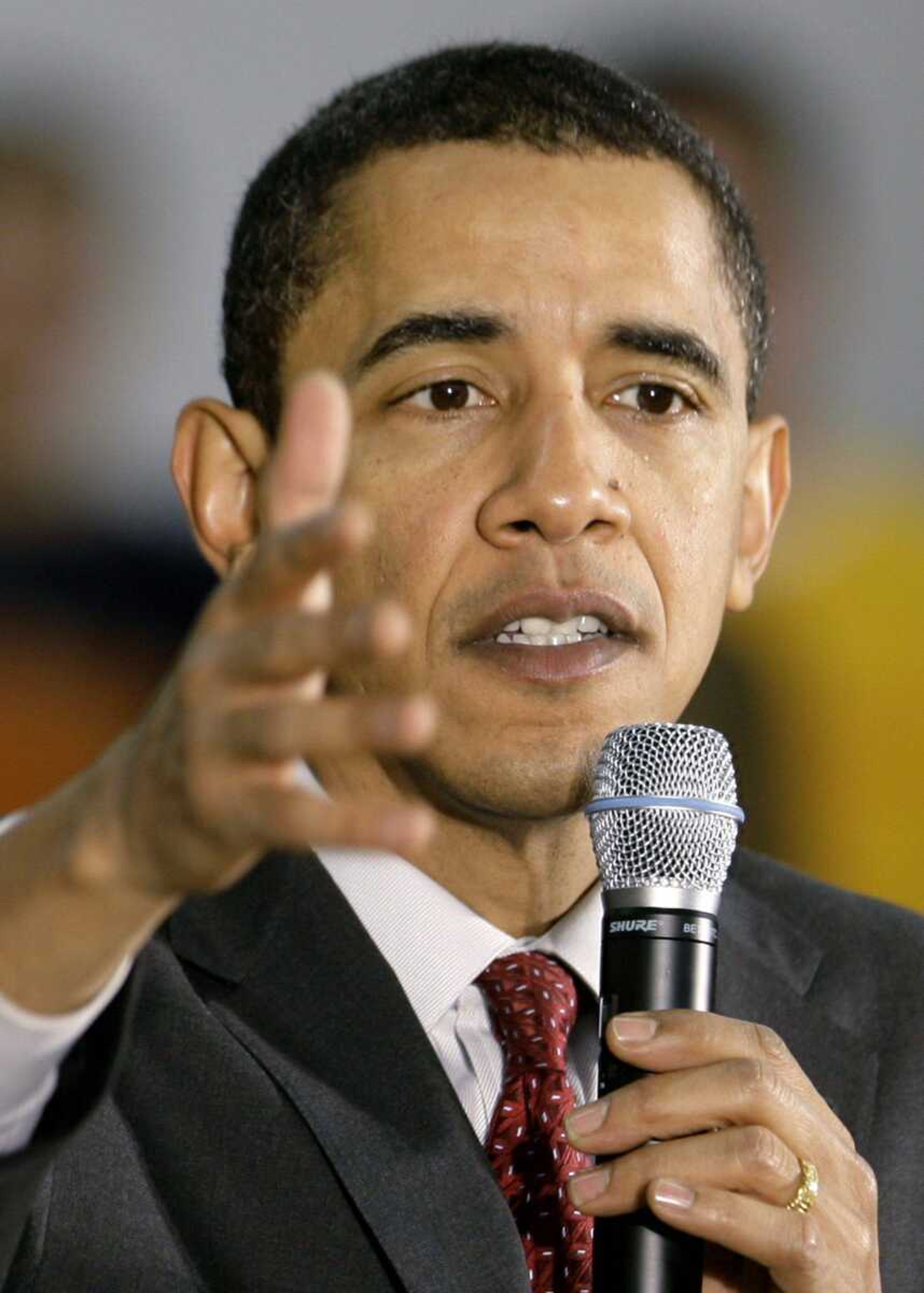 Democratic presidential hopeful Sen. Barack Obama D-ll., addresses the crowd at a campaign Saturday, Dec. 15, 2007, in Independence, Iowa. (AP Photo/M. Spencer Green)