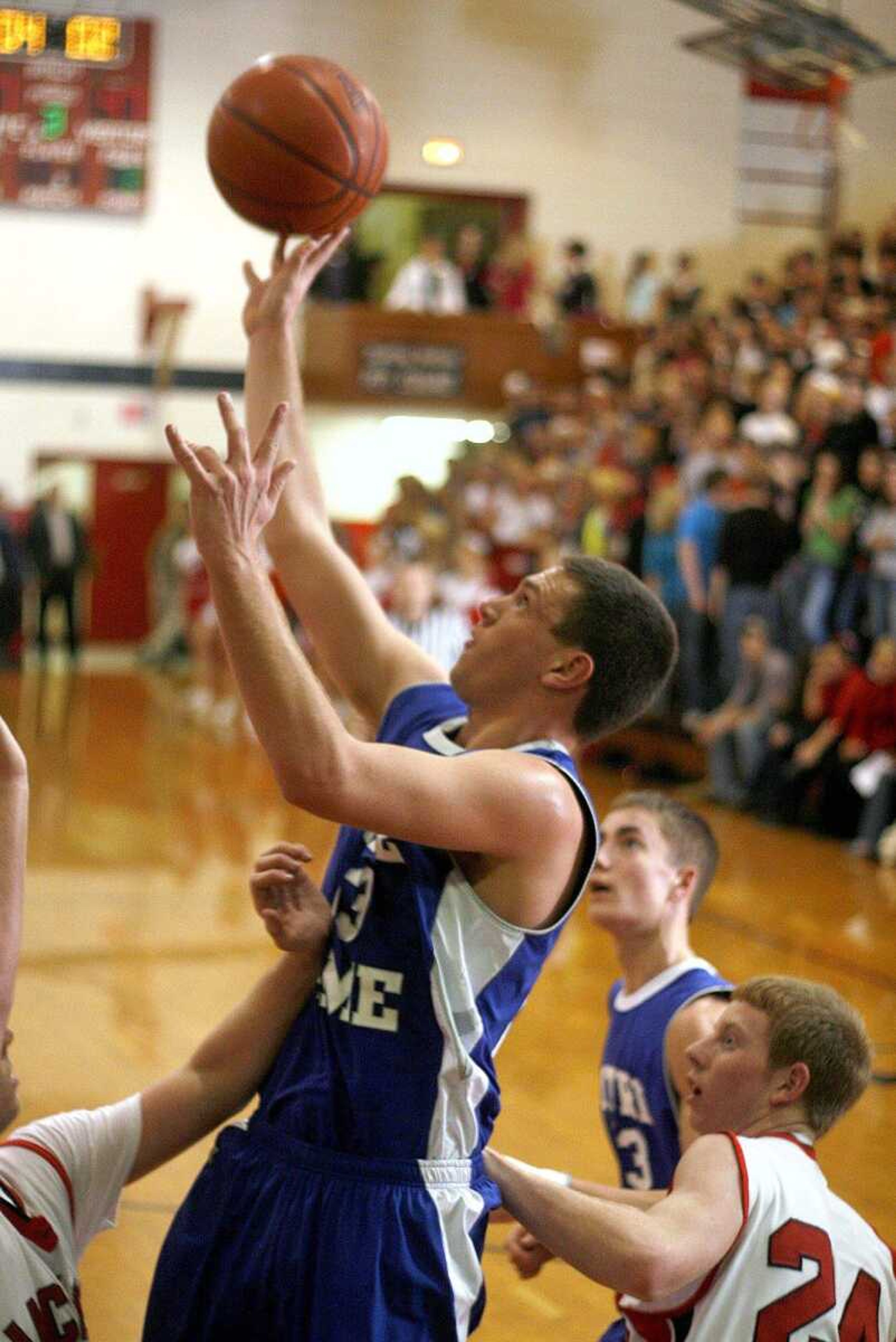 ELIZABETH DODD ~ edodd@semissourian.com
Notre Dame's John Unterreiner scores two points against Jackson in the second half Friday night at Jackson.