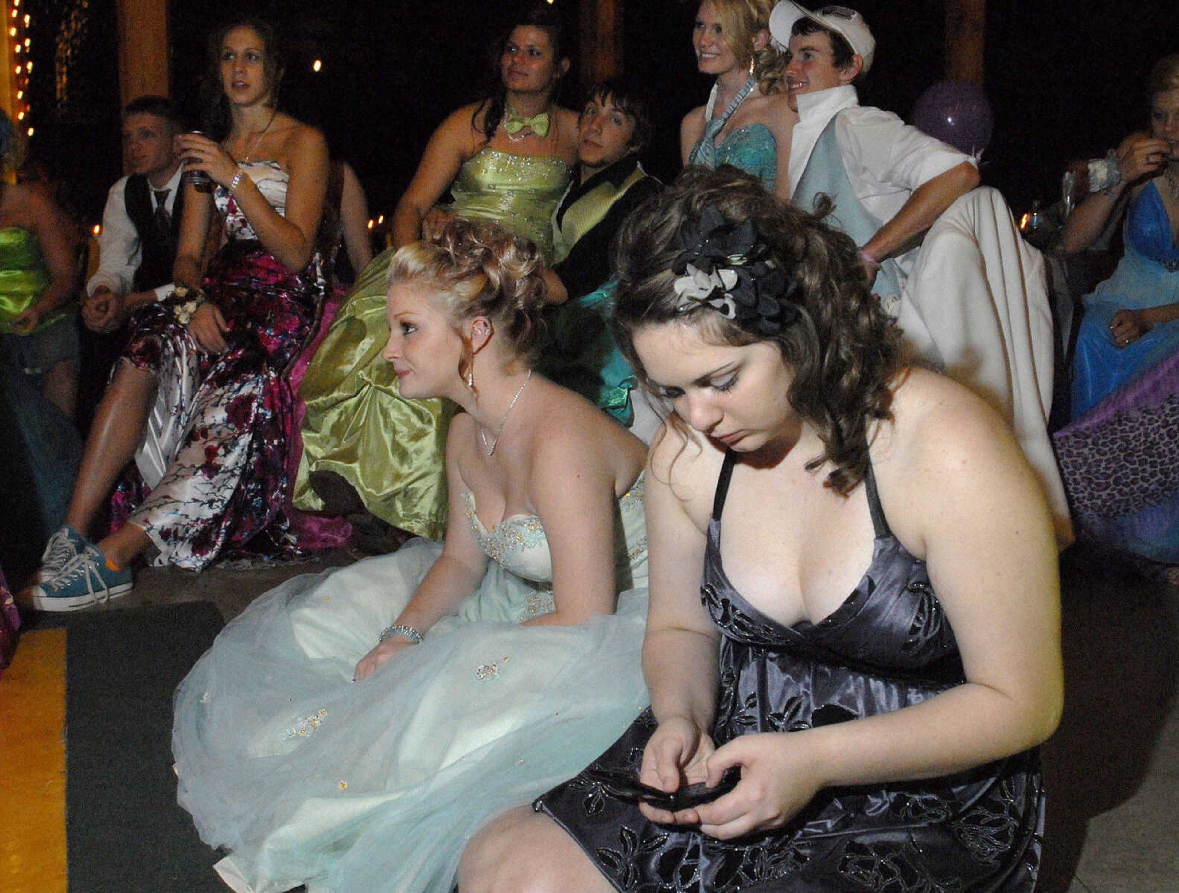 LAURA SIMON~lsimon@semissourian.com
Meadow Heights' prom "A Night to Remember" was held Saturday, April 30, 2011 at Deerfield Lodge.