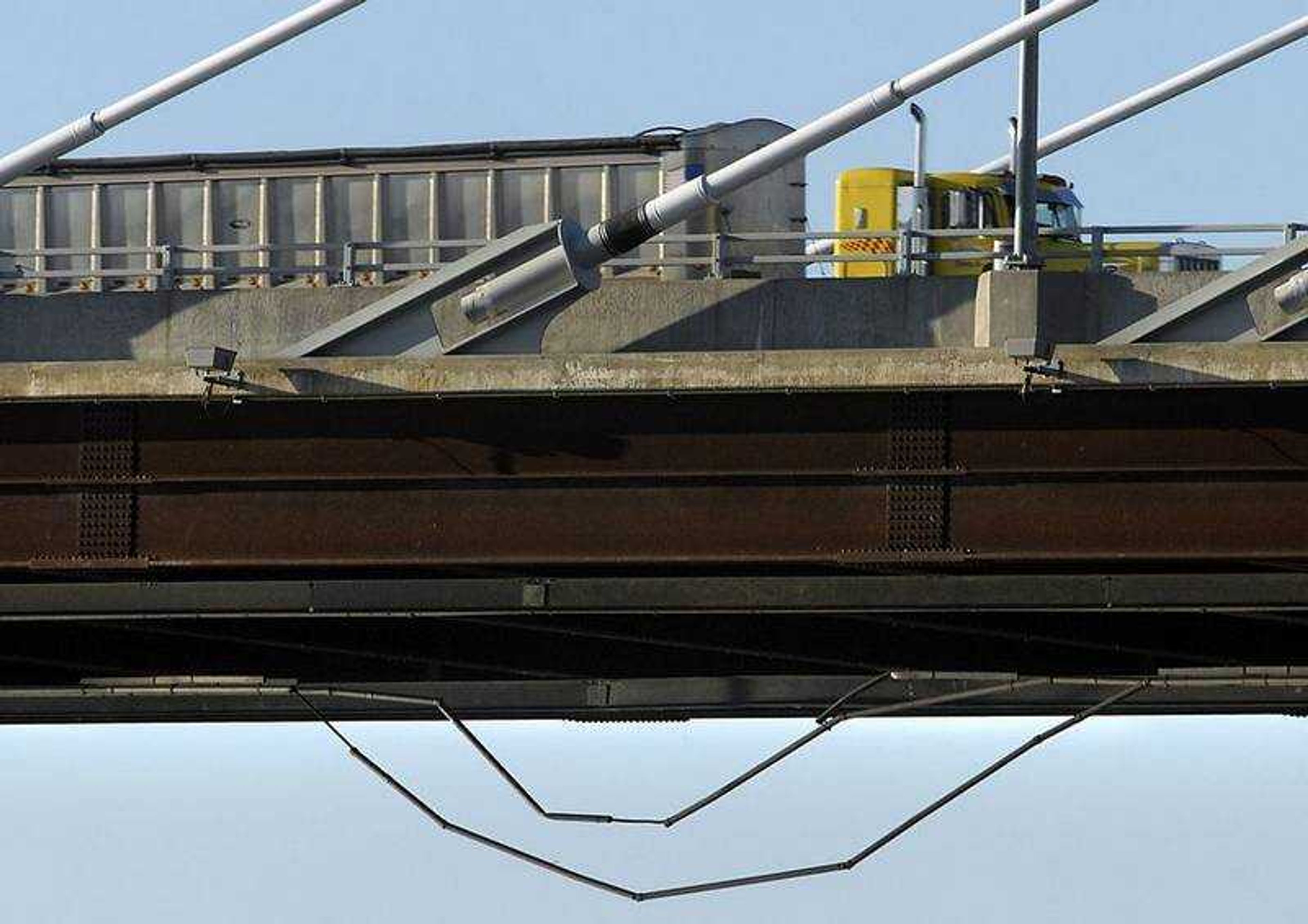 FRED LYNCH ~ flynch@semissourian.com
The Bill Emerson Memorial Bridge suffered minor damage Monday morning when a towboat carrying a crane caught the underside of the deck.