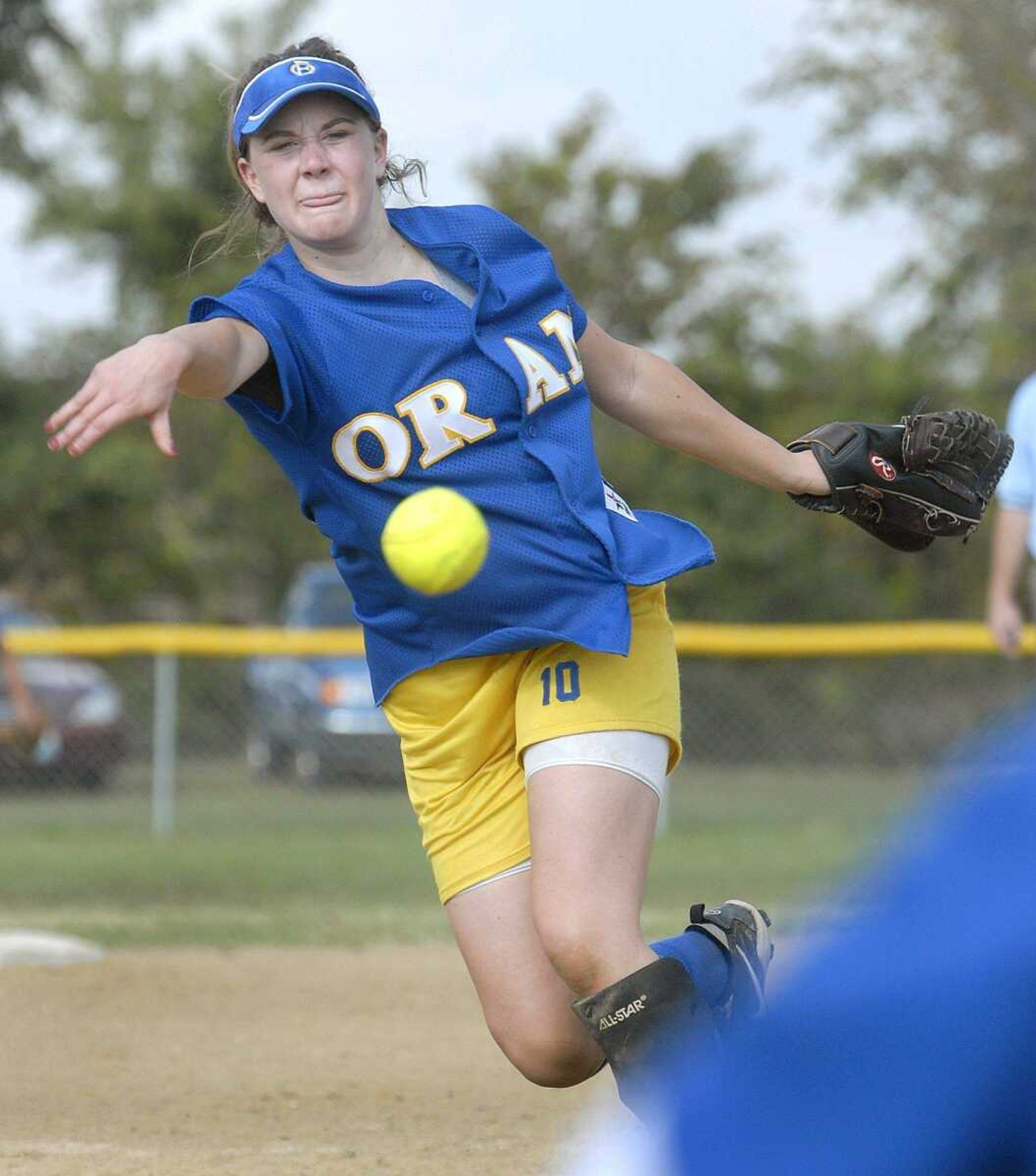 FRED LYNCH ~ flynch@semissourian.com
Oran pitcher Claire Seyer delivers a pitch to a Delta batter during their Class 1 District 1 title game Saturday in Delta.