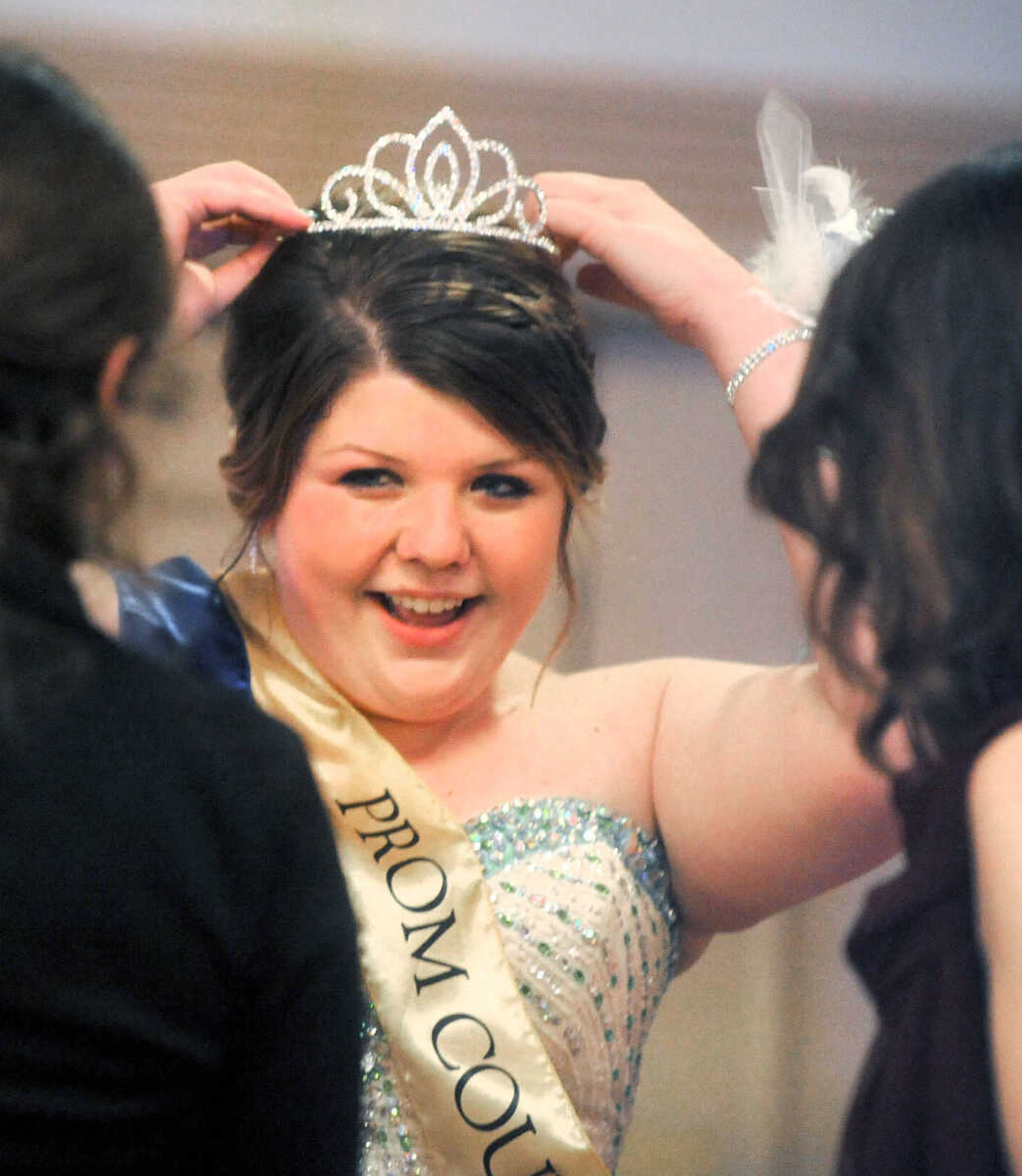 LAURA SIMON ~ lsimon@semissourian.com

Saxony Lutheran High School's "Arabian Nights" prom, Saturday, April 25, 2015, at Drury Lodge in Cape Girardeau.