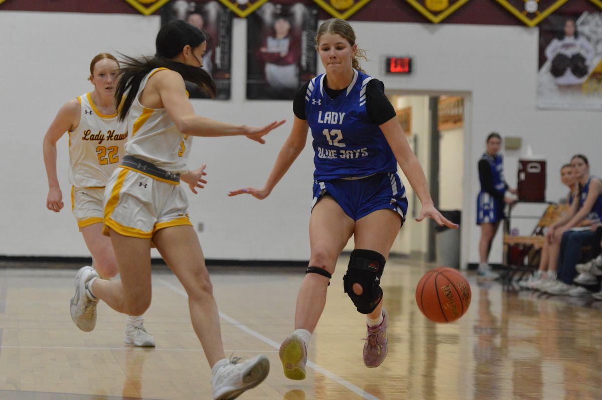 Howe’s double-double leads Oak Ridge past Kelly 51-36 in gir...