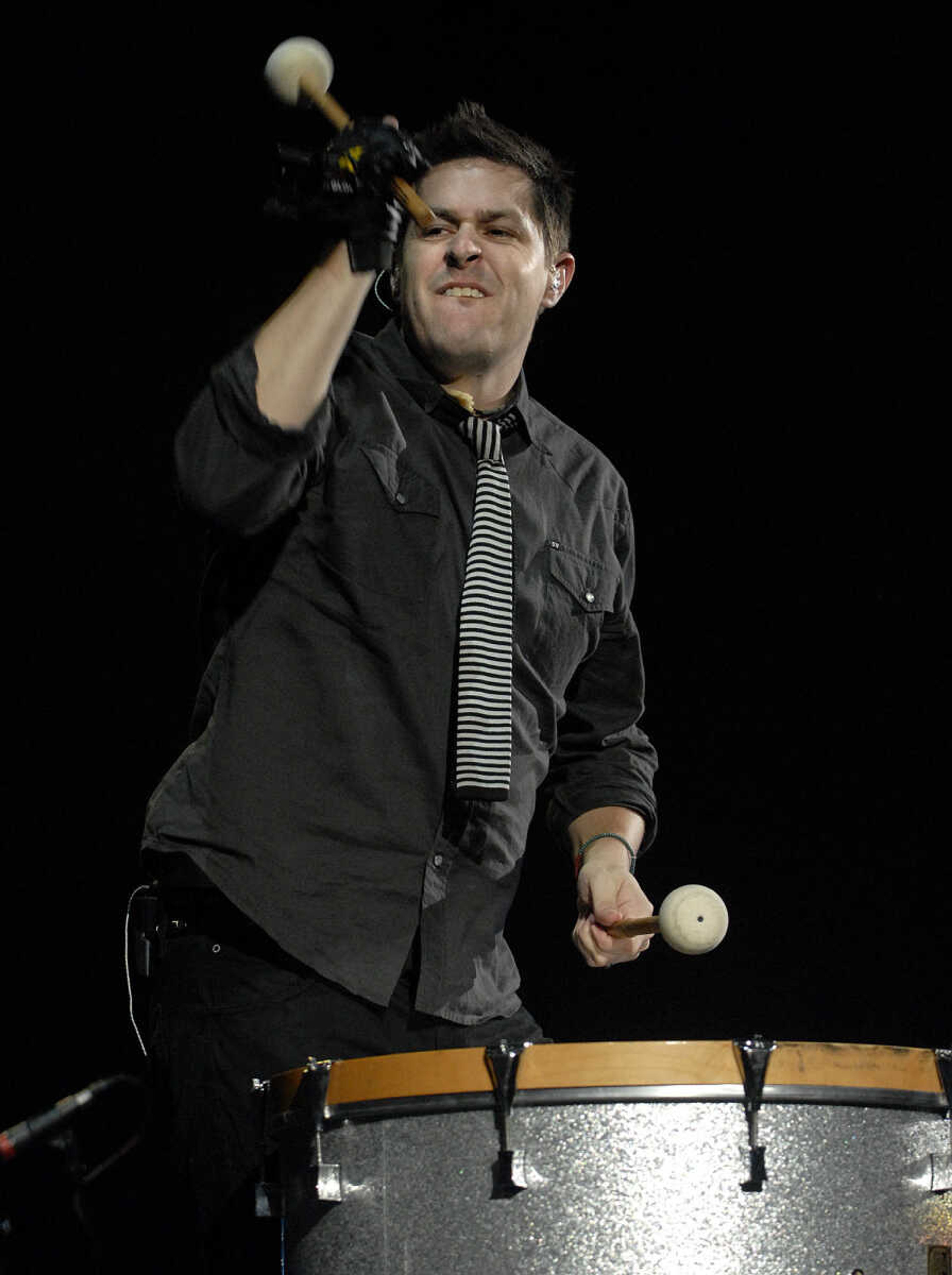 LAURA SIMON~lsimon@semissourian.com
Jars of Clay perform Friday, January 28, 2011 during the Rock and Worship Roadshow 2011 tour at the Show Me Center in Cape Girardeau.