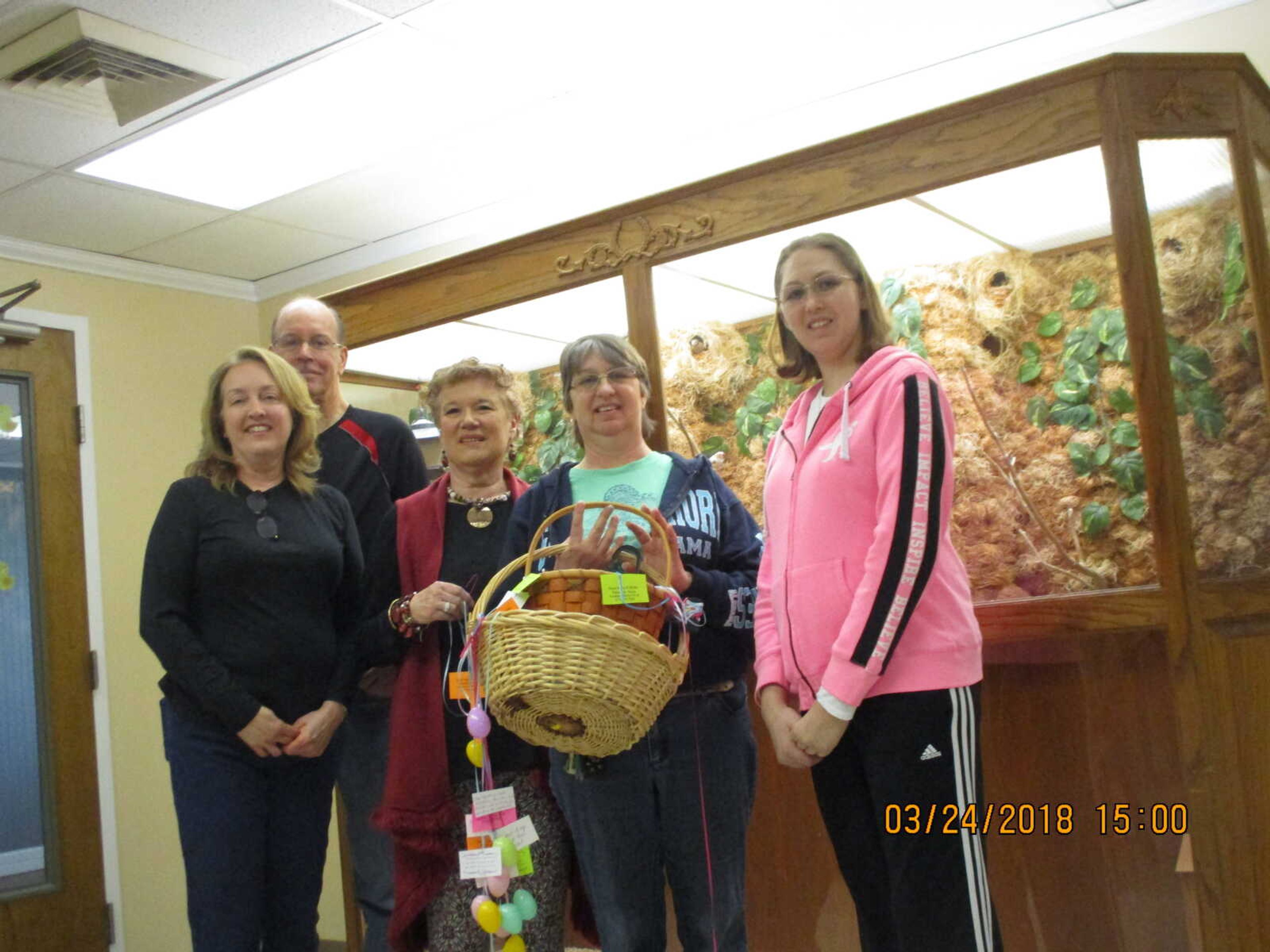 Delivering 'Eggs of Hope' to Heartland Care and Rehab
Pictured: Jeff and Kim Harms, Gay Hartness, Marilyn Schott and Elizabeth Schott
