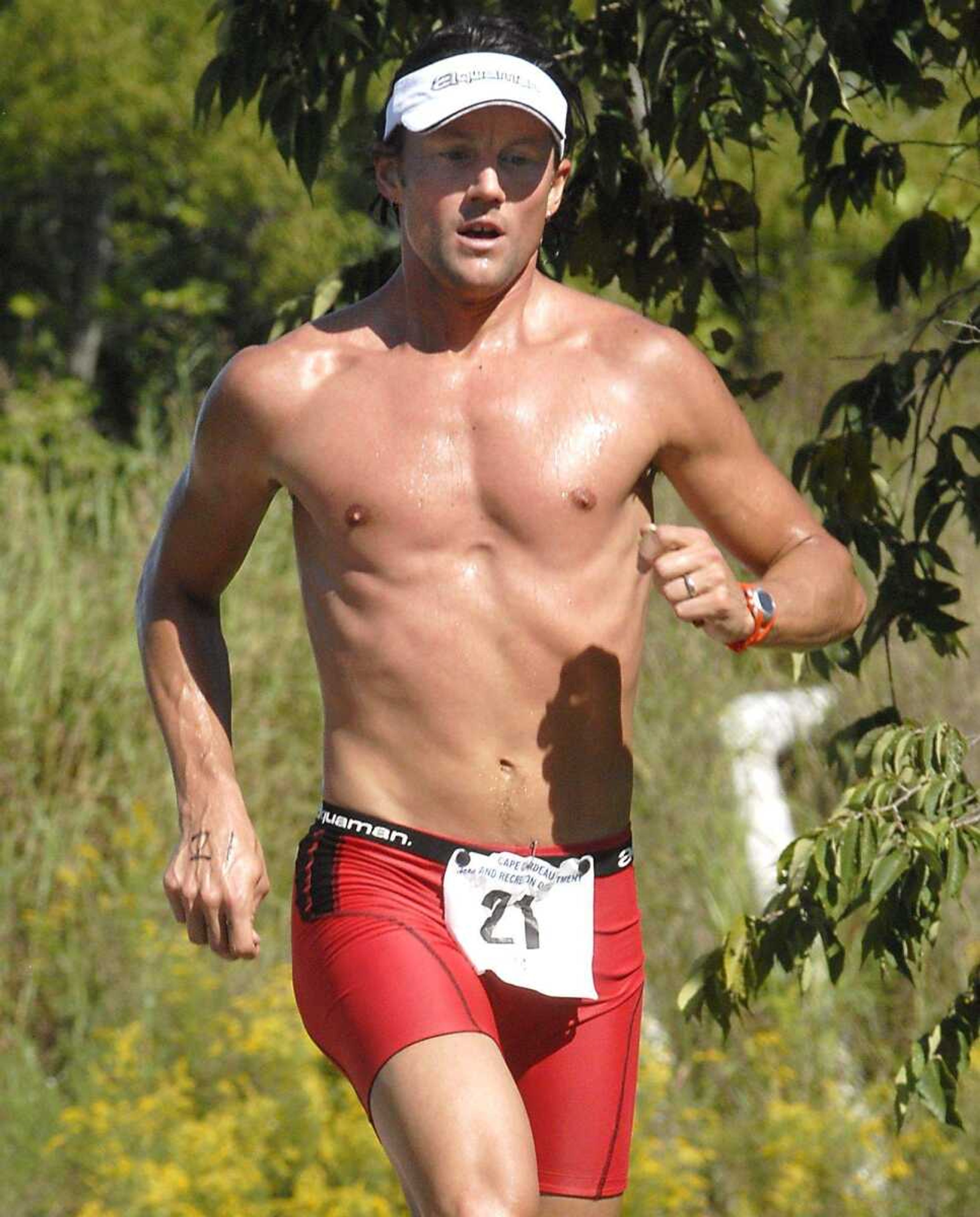 FRED LYNCH ~ flynch@semissourian.com
Joe Company of Columbia, Mo. ran the final leg of the 2008 Coors Light/Trail of Tears Triathlon Saturday. Company was the first to cross the finish line to win the event.