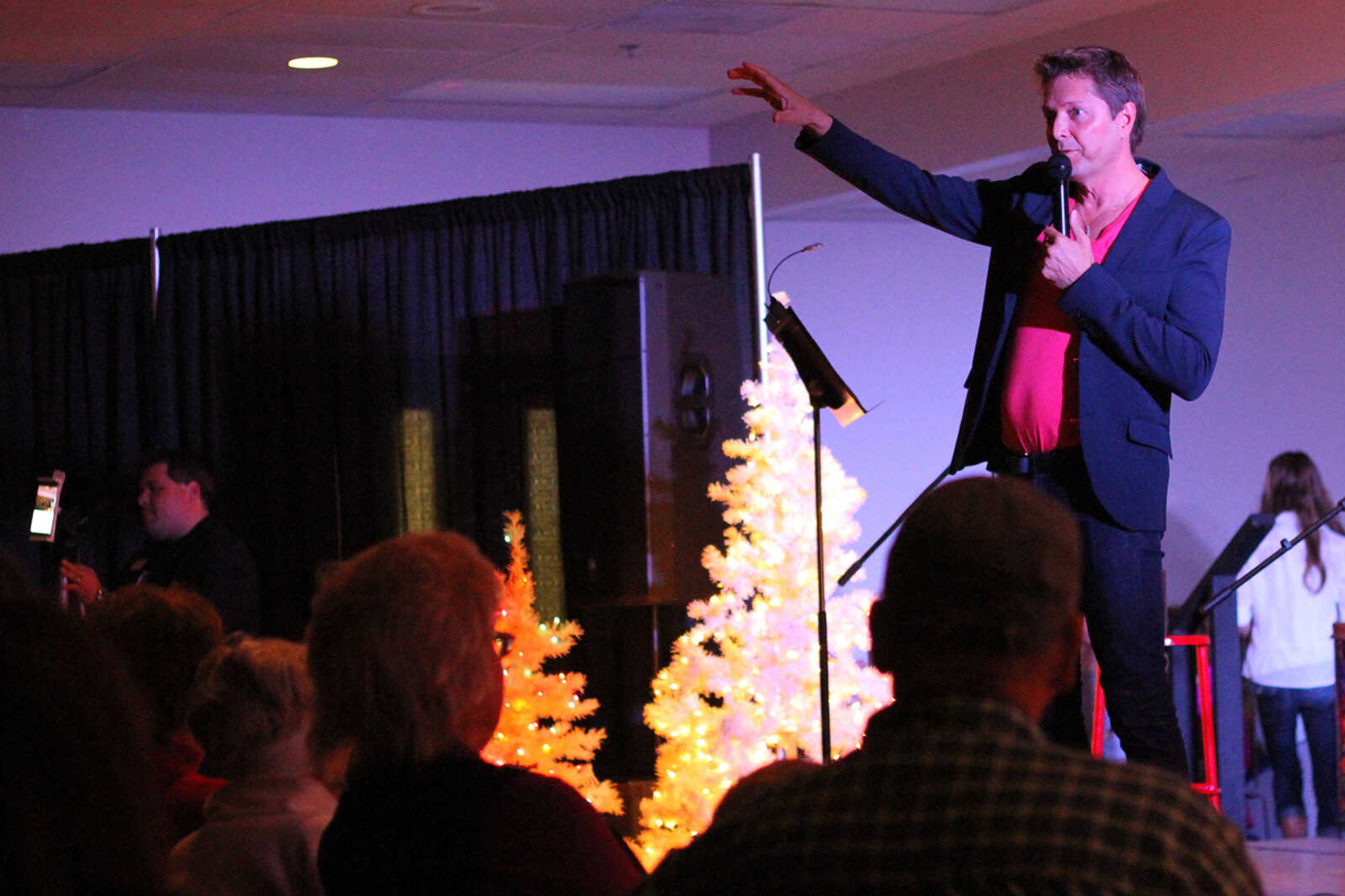 Singer Steph Carse speaks to the crowd during an anti-bullying benefit concert at the Osage Center on November 13, 2016.