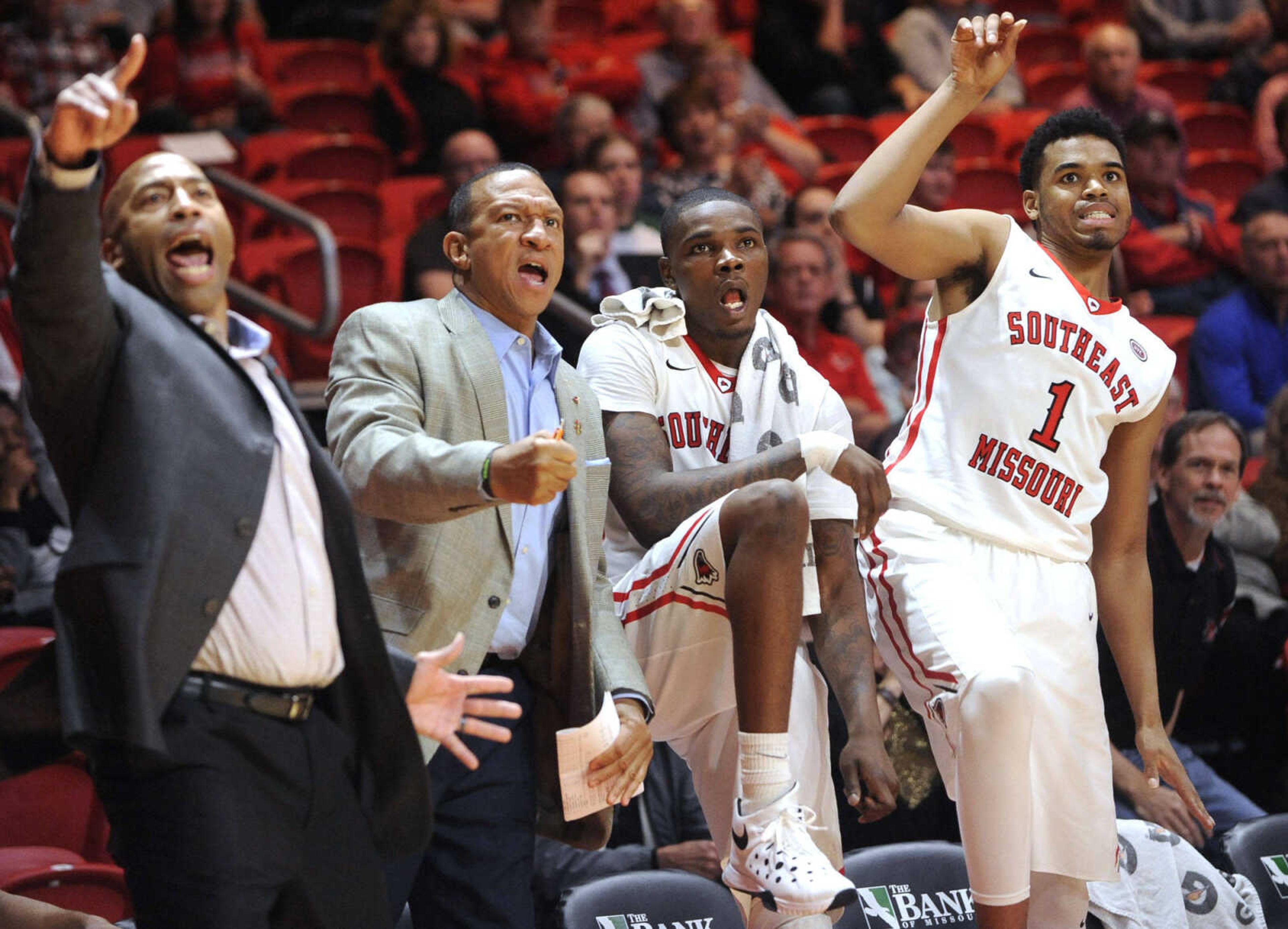 FRED LYNCH ~ flynch@semissourian.com
Southeast Missouri State coach Rick Ray and assistant coach Chris Moore react with Jaylin Stewart and Tony Anderson on the bench as Antonius Cleveland is fouled by Austin Peay's Tre' Ivory during the second half Saturday, Jan. 30, 2016 at the Show Me Center.