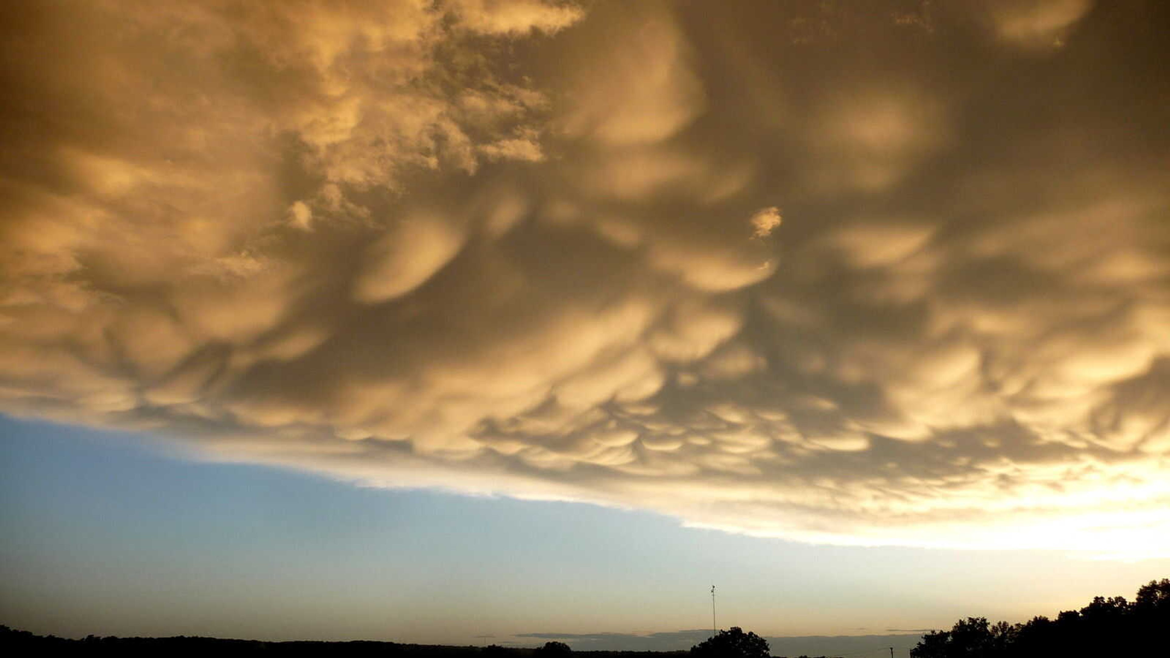 Mamatus Clouds