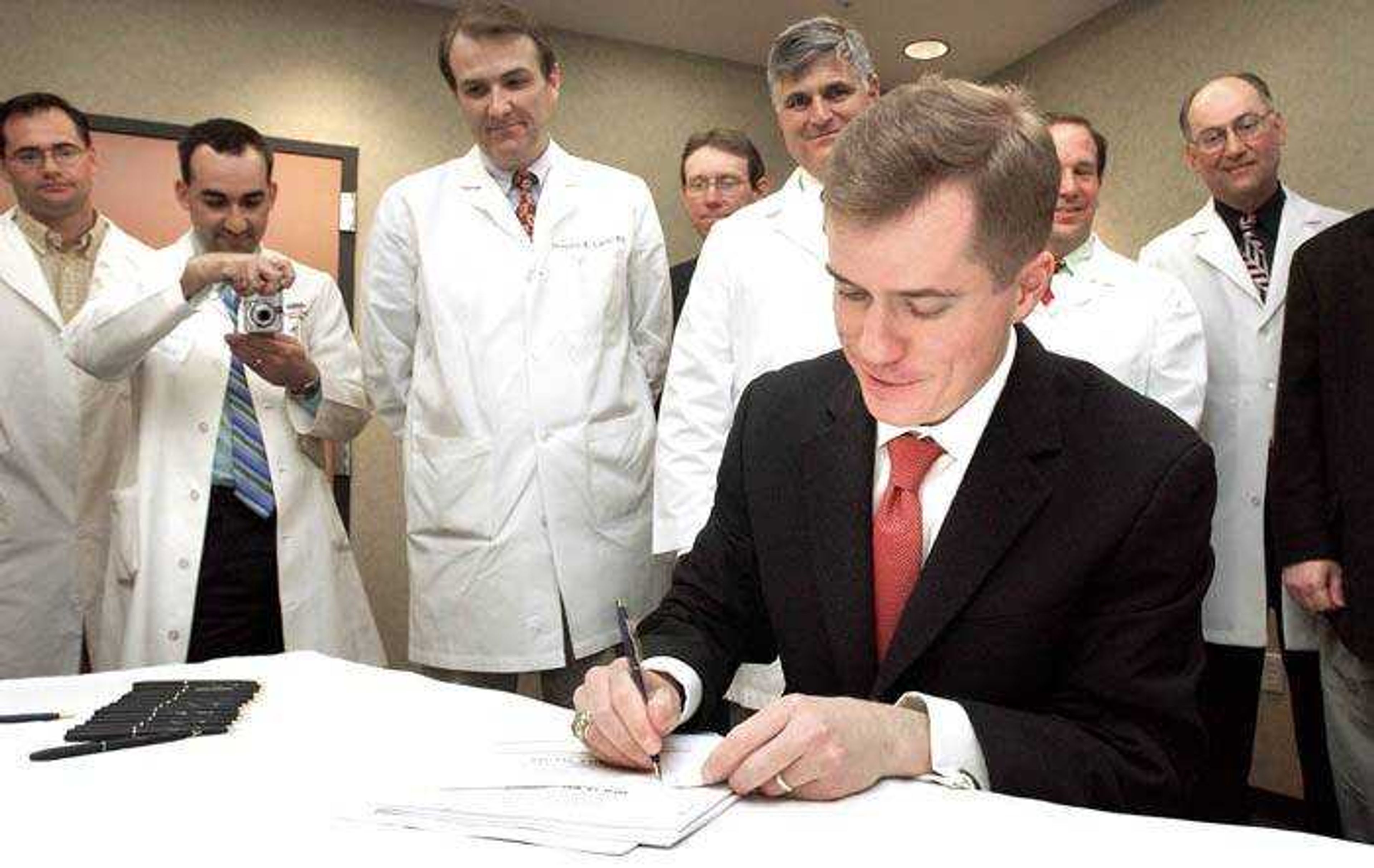 Missouri Governor Matt Blunt signed ceremonial healthcare Tort Reform Bills during a stop over at St. Francis Medical Center in Cape Girardeau.