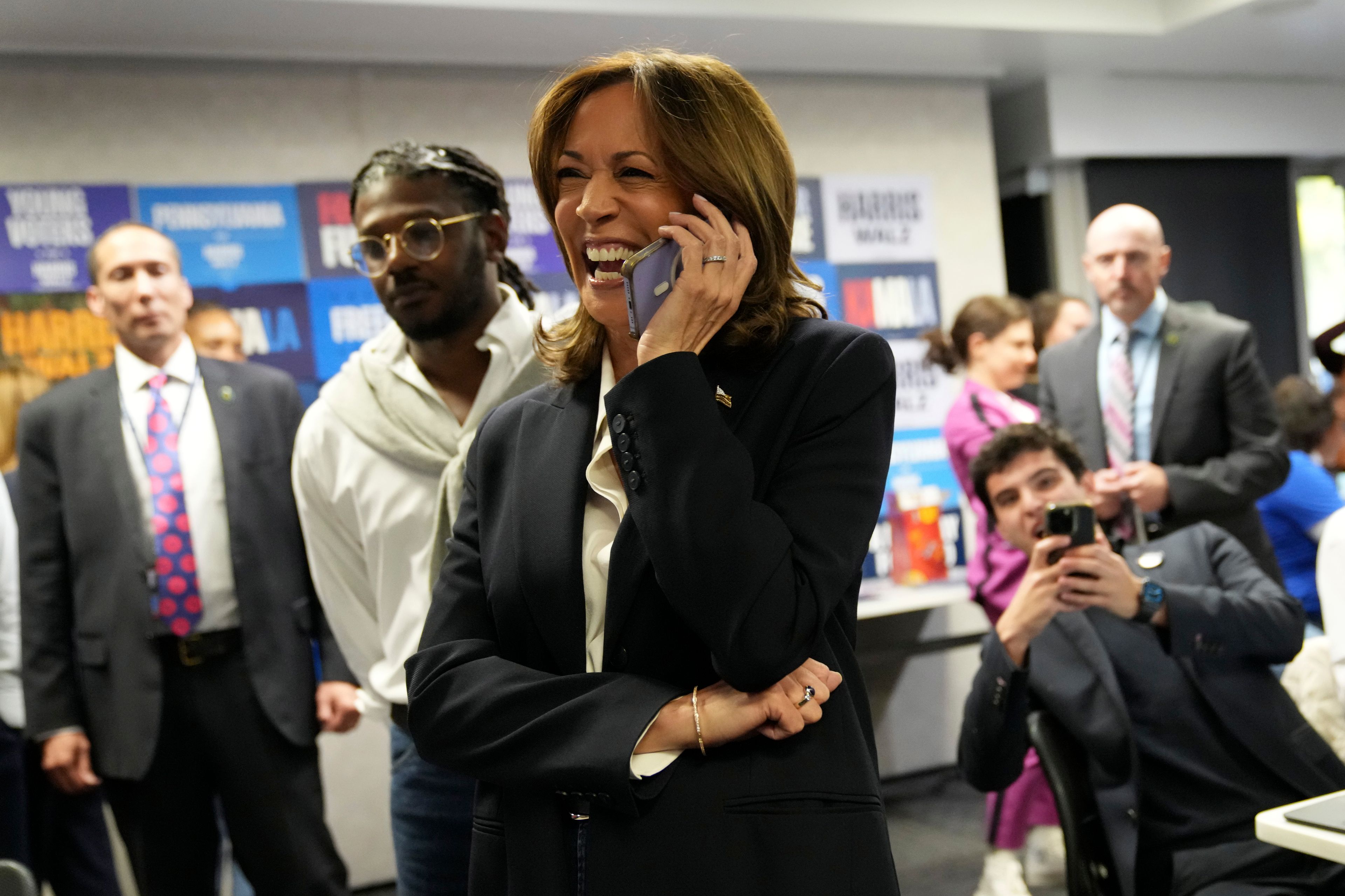 Democratic presidential nominee Vice President Kamala Harris phone banks with volunteers at the DNC headquarters on Election Day, Tuesday, Nov. 5, 2024, in Washington. (AP Photo/Jacquelyn Martin)