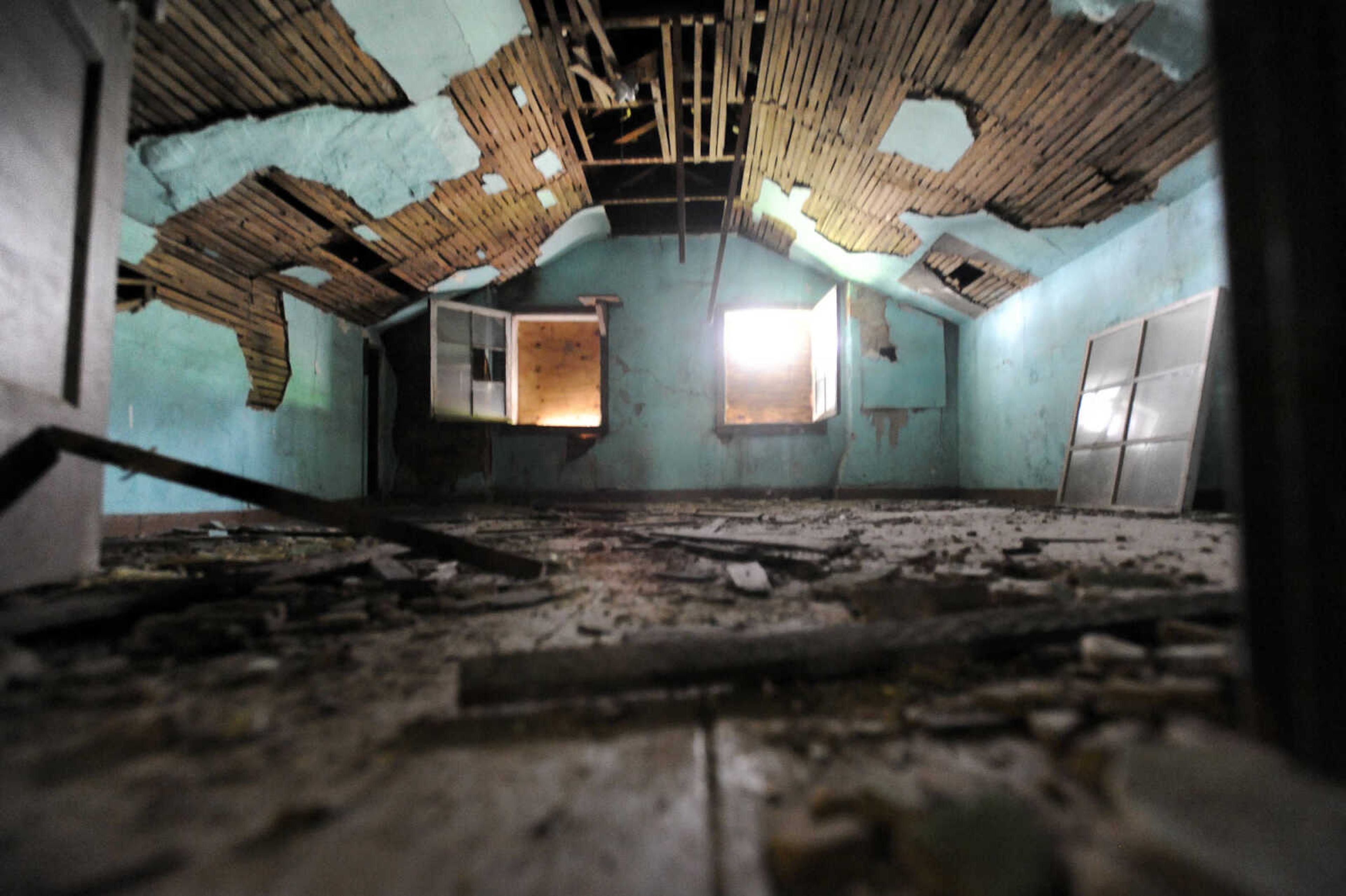 LAURA SIMON ~ lsimon@semissourian.com

A room in the upstairs of the historic Reynolds House is seen on Monday afternoon, May 2, 2016. The Cape Girardeau house, which stands at 623 N. Main Street, was built in 1857.