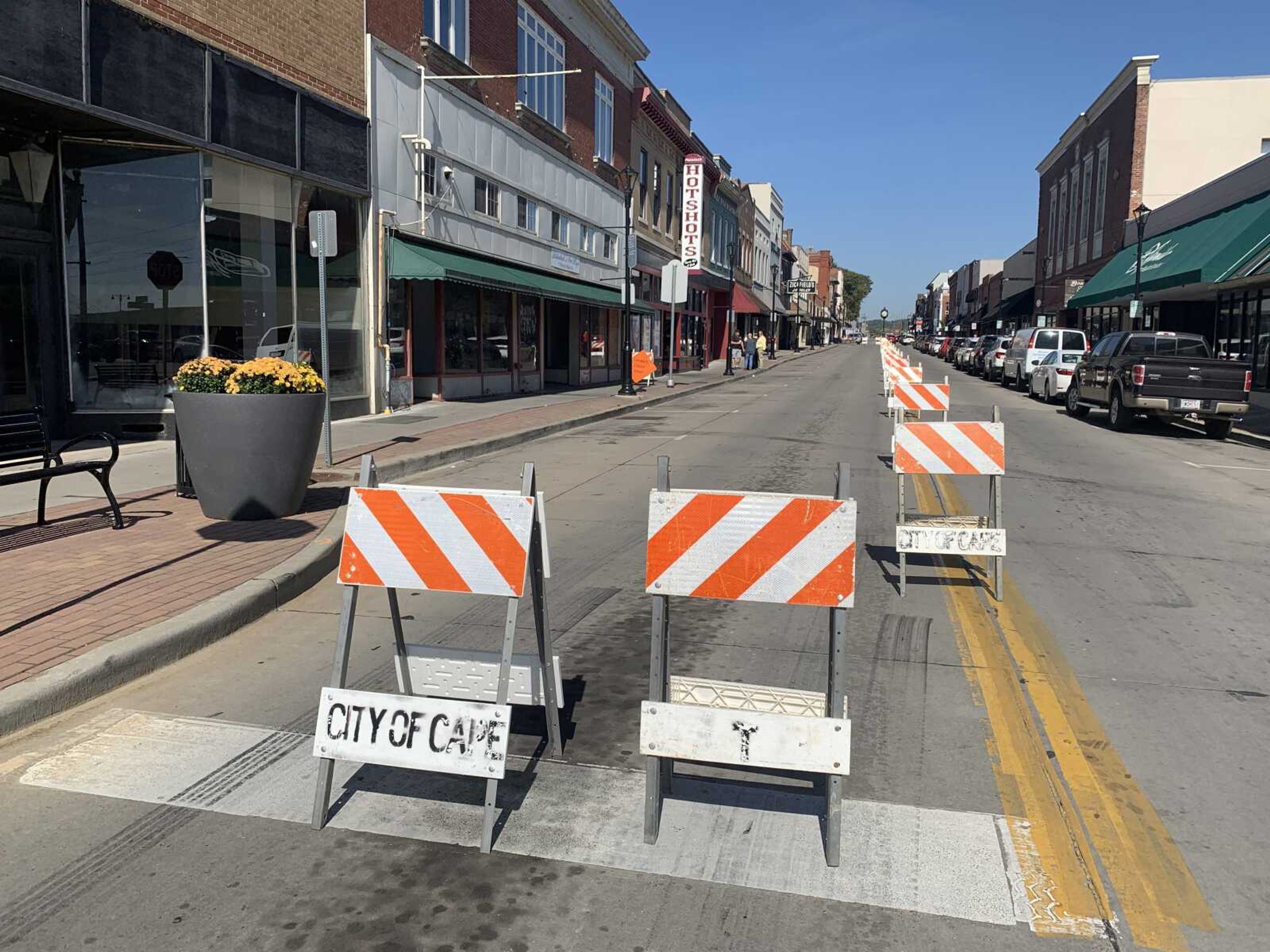 The southbound lane of Main Street between Themis and Independence streets closed Wednesday morning because of a building safety concern at 15 and 17 N. Main St. in downtown Cape Girardeau.