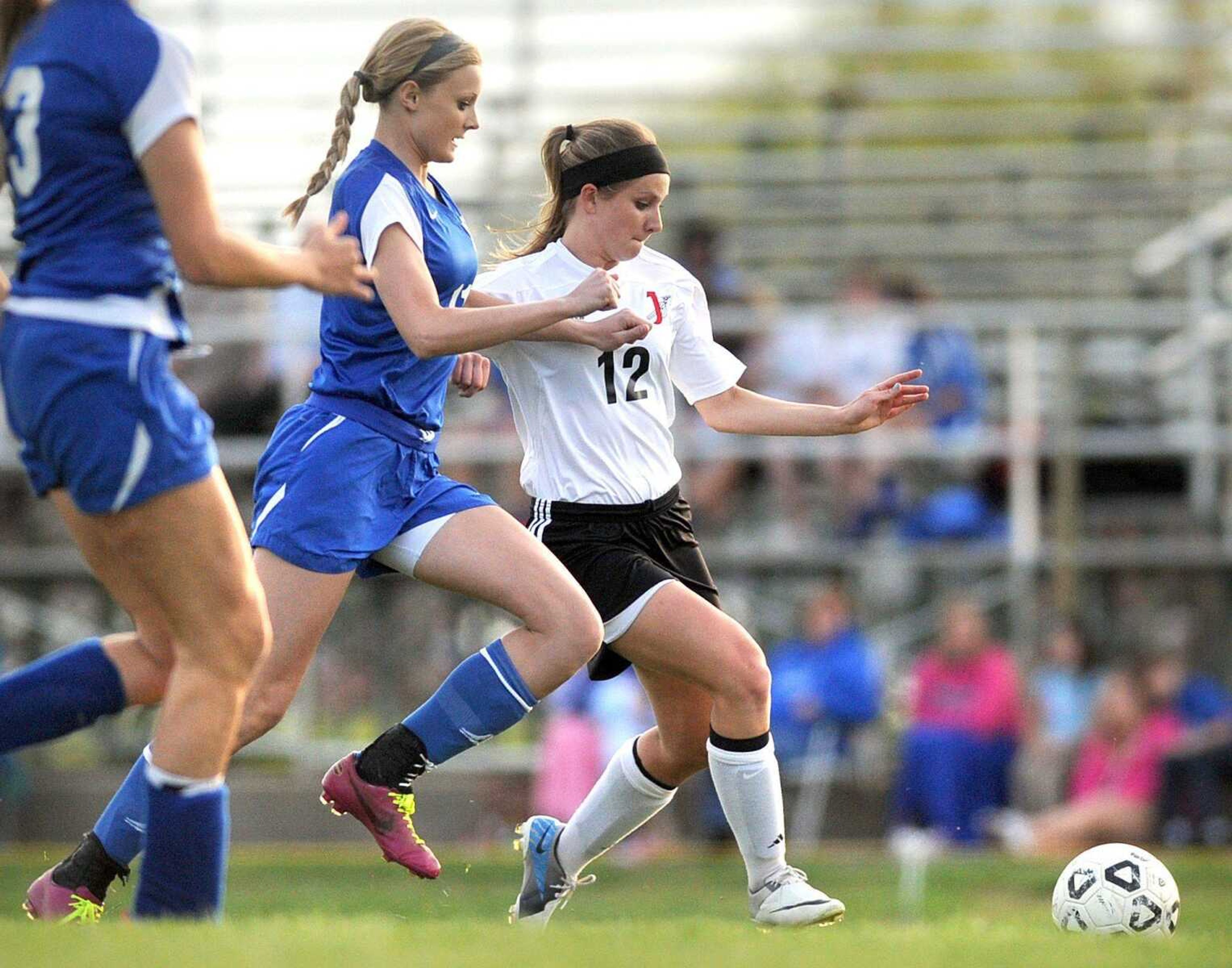 Jackson&#8217;s Cassidi Tomsu tries to drive around Notre Dame&#8217;s Miranda Fowler in the first half Monday in Jackson. (Laura Simon)