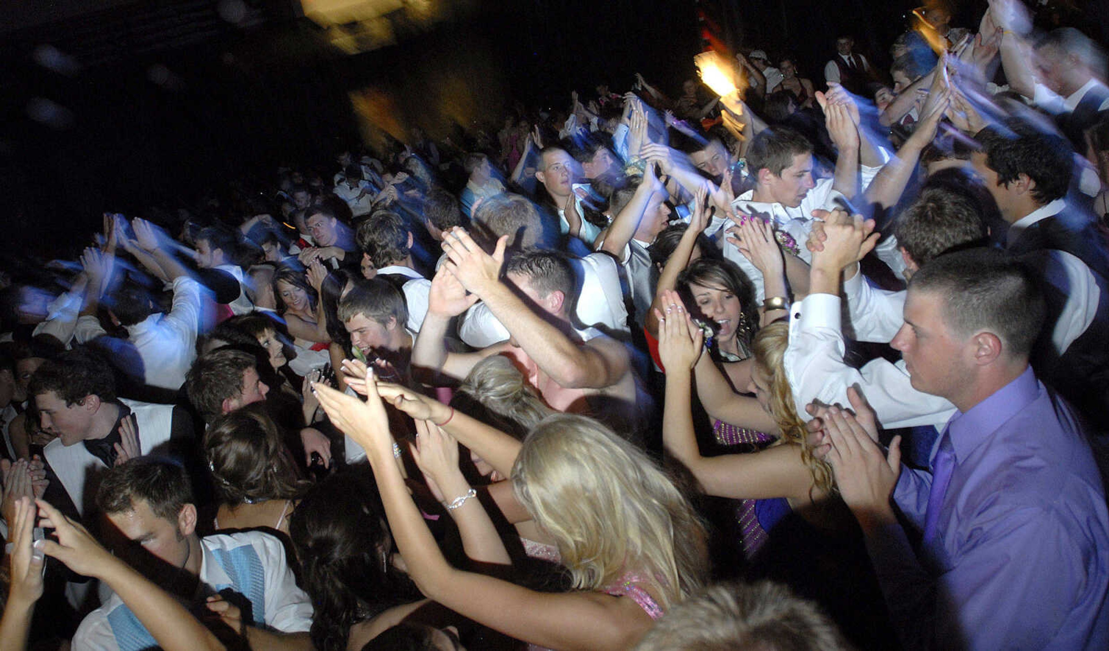 LAURA SIMON~lsimon@semissourian.com
Jackson High School Prom Saturday, May 8, 2010.