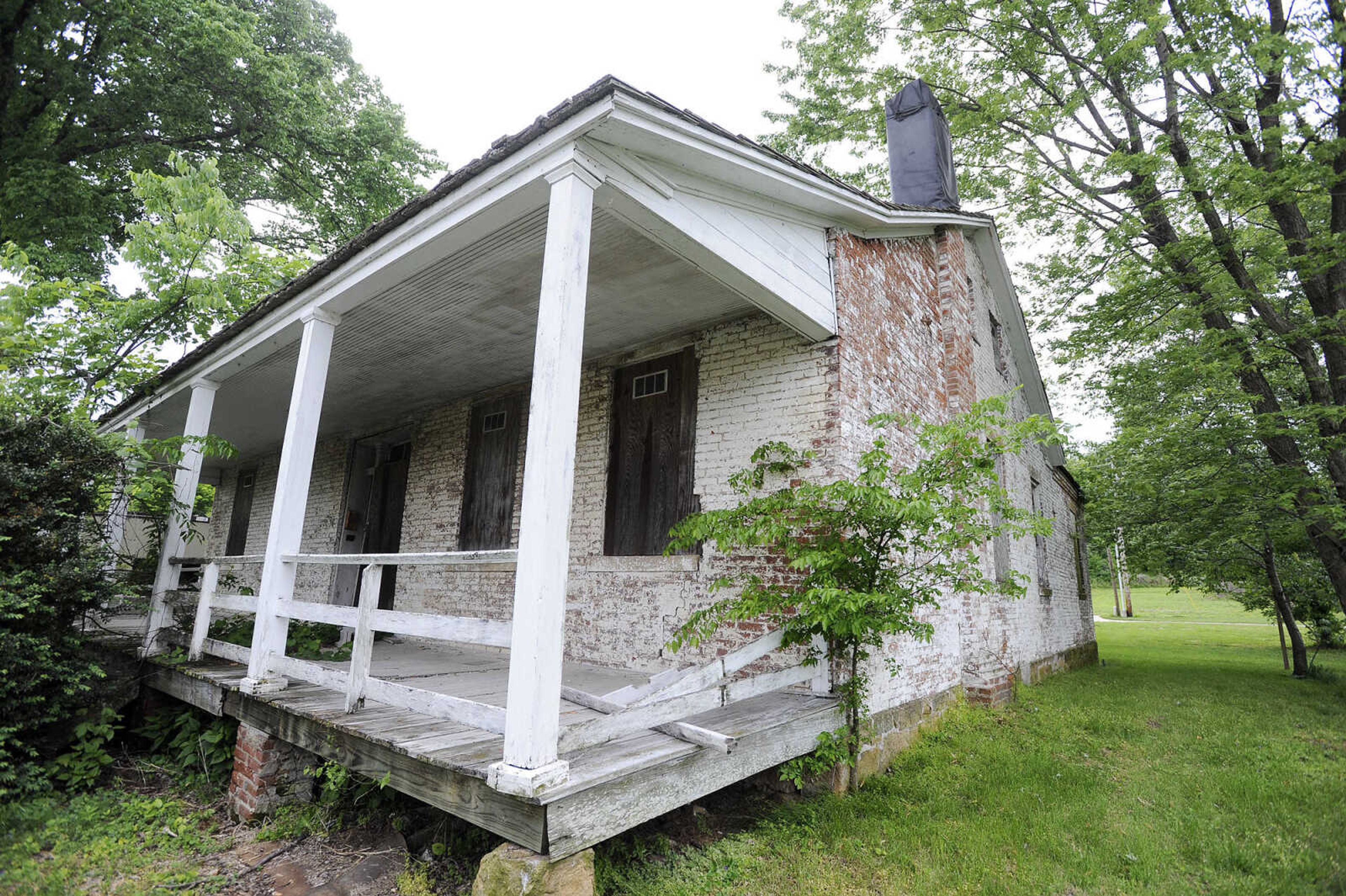 LAURA SIMON ~ lsimon@semissourian.com

The historic Reynolds House as seen on Monday afternoon, May 2, 2016. The Cape Girardeau house, which stands at 623 N. Main Street, was built in 1857.