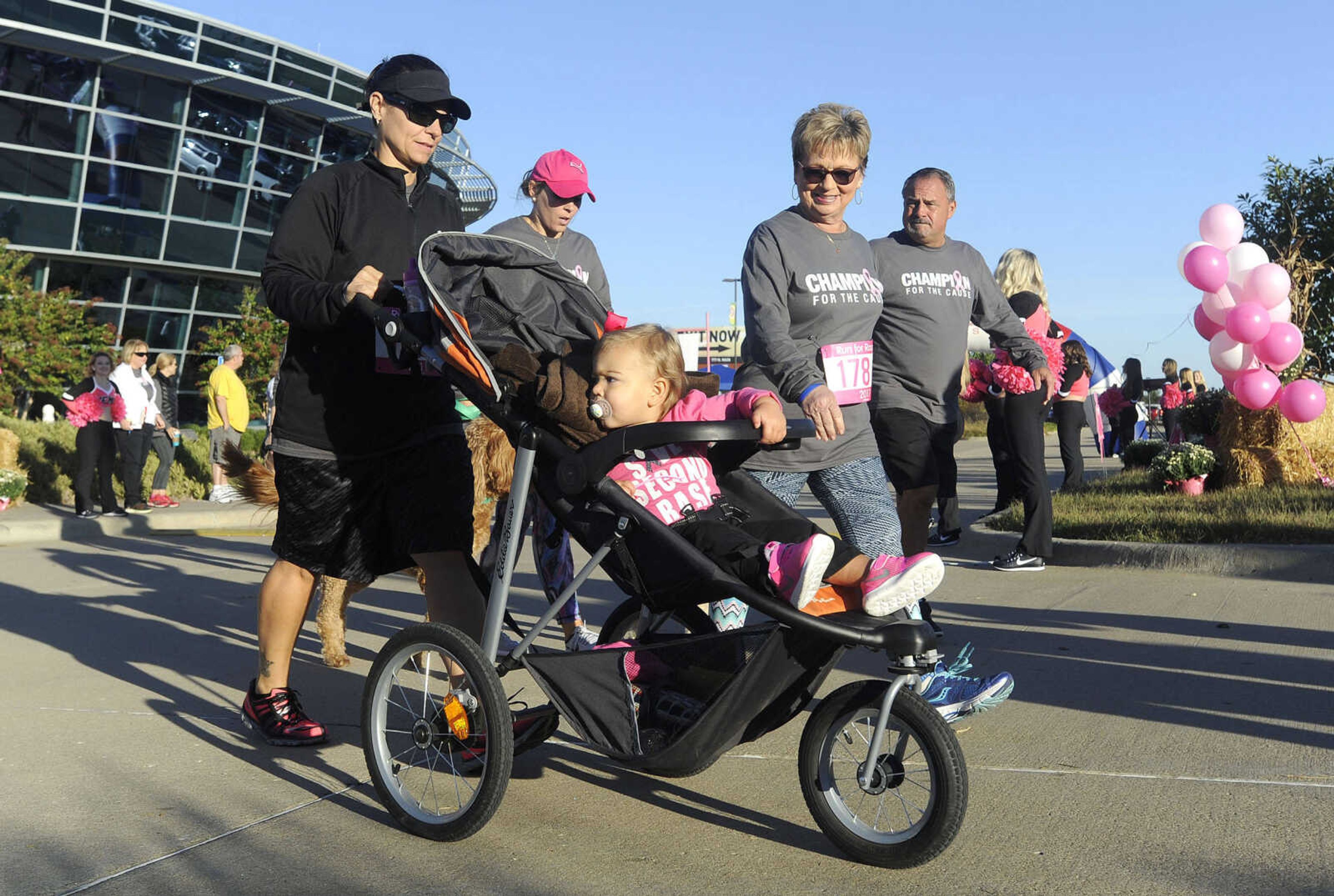 FRED LYNCH ~ flynch@semissourian.com
Walkers begin the 1-mile Memory Walk at the fifth annual Run for Ragan on Saturday, Sept. 30, 2017 at Southeast Cancer Center. The event honors Ragan Ward Neilson, who died of breast cancer in 2007 at age 32. It also featured 5K and 8K races and a 1-mile fun run that drew 200 participants and raised $22,500 for the Cancer Care Fund at Southeast.