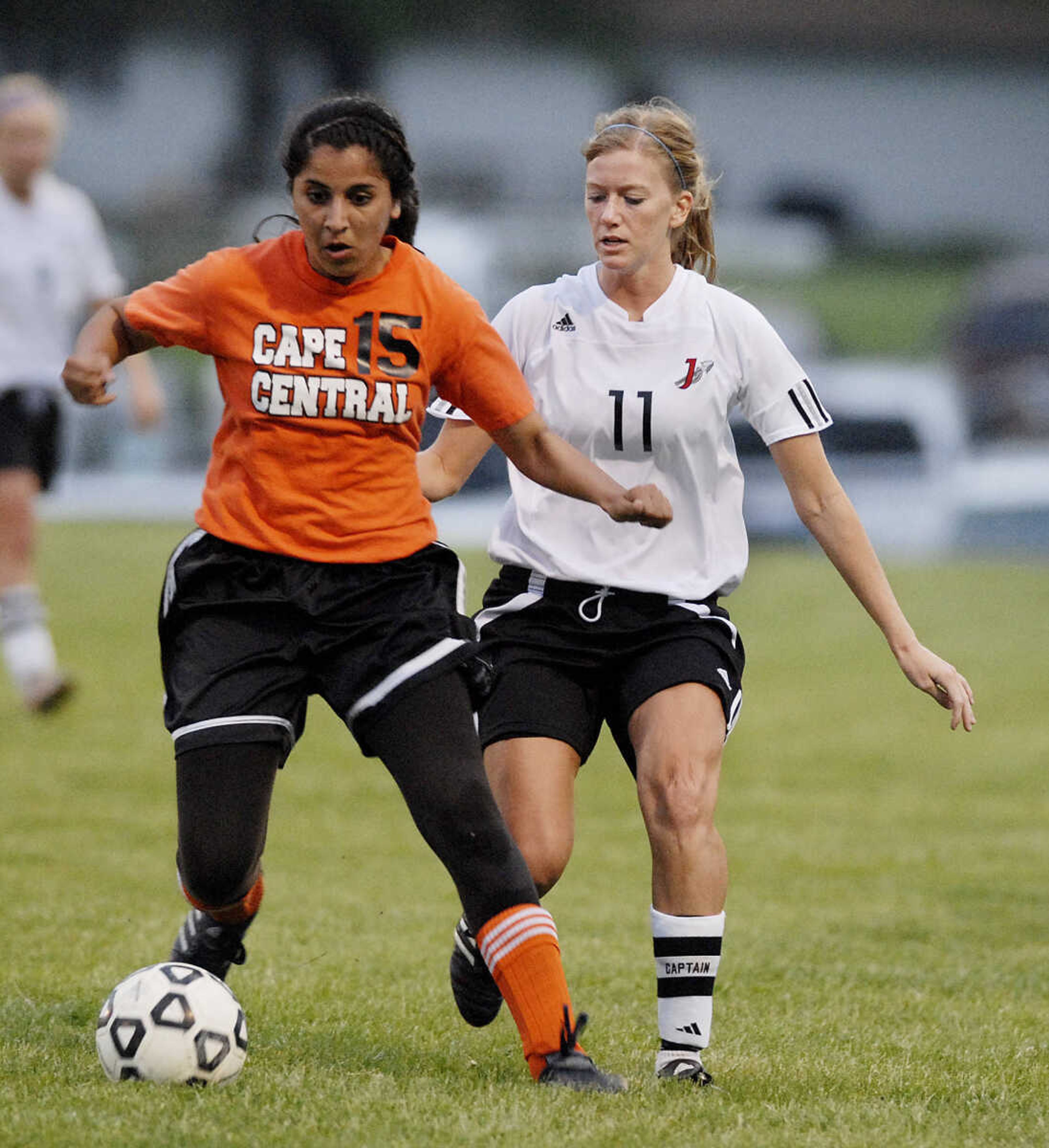 ELIZABETH DODD ~ edodd@semissourian.com
Central's Farrah Malik, left, and Jackson's Katelyn Myracle fight for a pass near the goal.