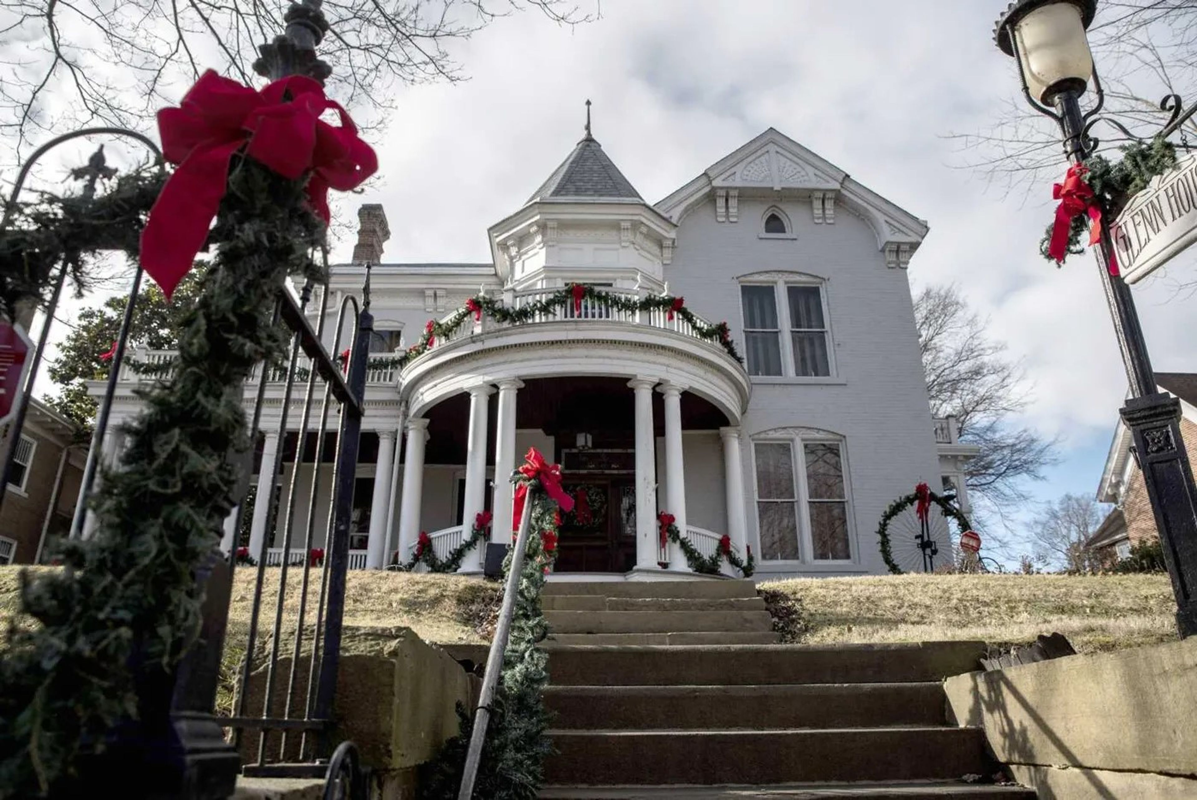 Explore spooky legends and tarot readings at the Glenn House  