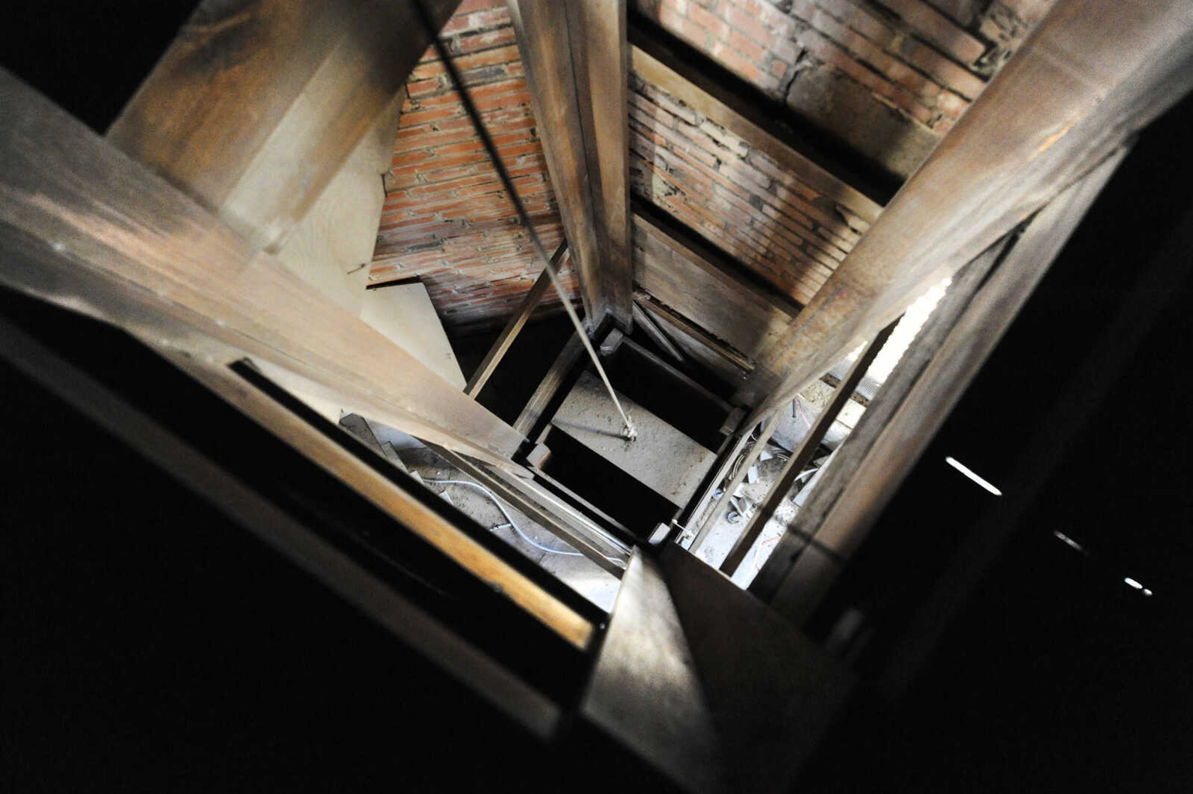 LAURA SIMON ~ lsimon@semissourian.com

The inside the dome of the Cape Girardeau County Courthouse in Jackson, Missouri, Wednesday, Feb. 18, 2015.