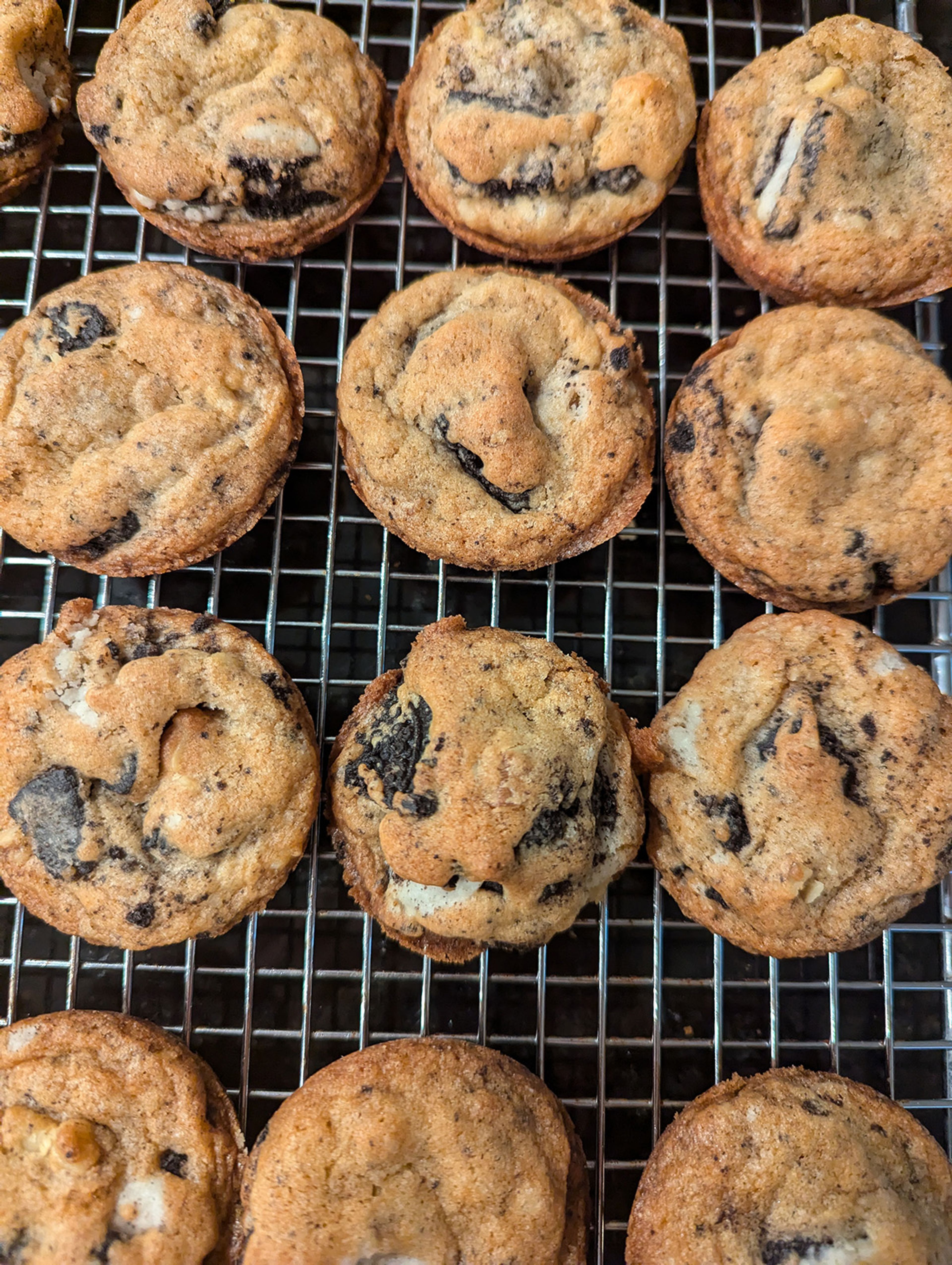 Cookies baked in a muffin pan instead of the conventional cookie sheet turn out uniform in size, perfectly round, and just a little fancier.
