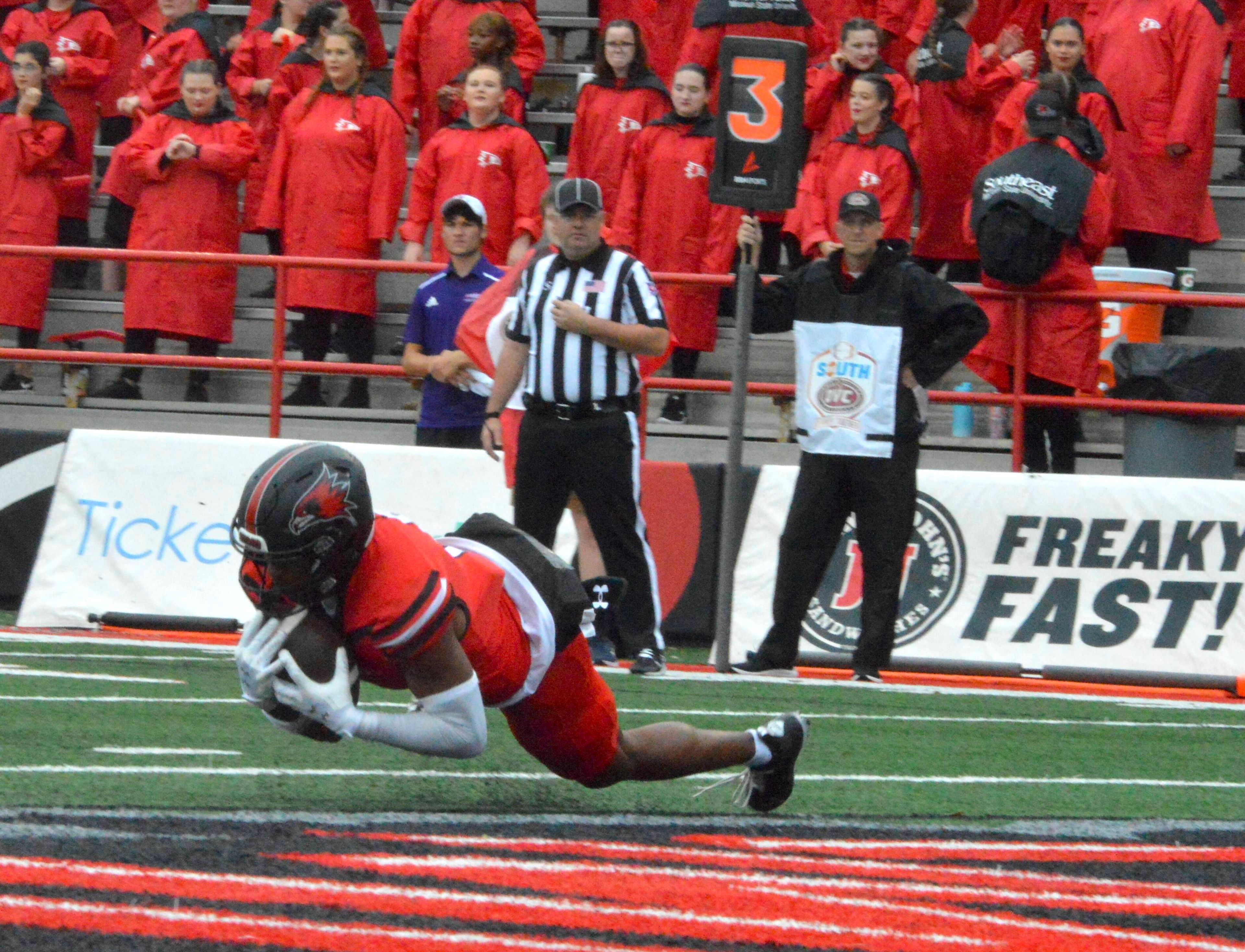 SEMO wide receiver Cam Pedro hauls in a 10-yard touchdown pass to put the Redhawks ahead 7-0 in the first quarter against Northwestern State on Saturday, Sept. 28. 