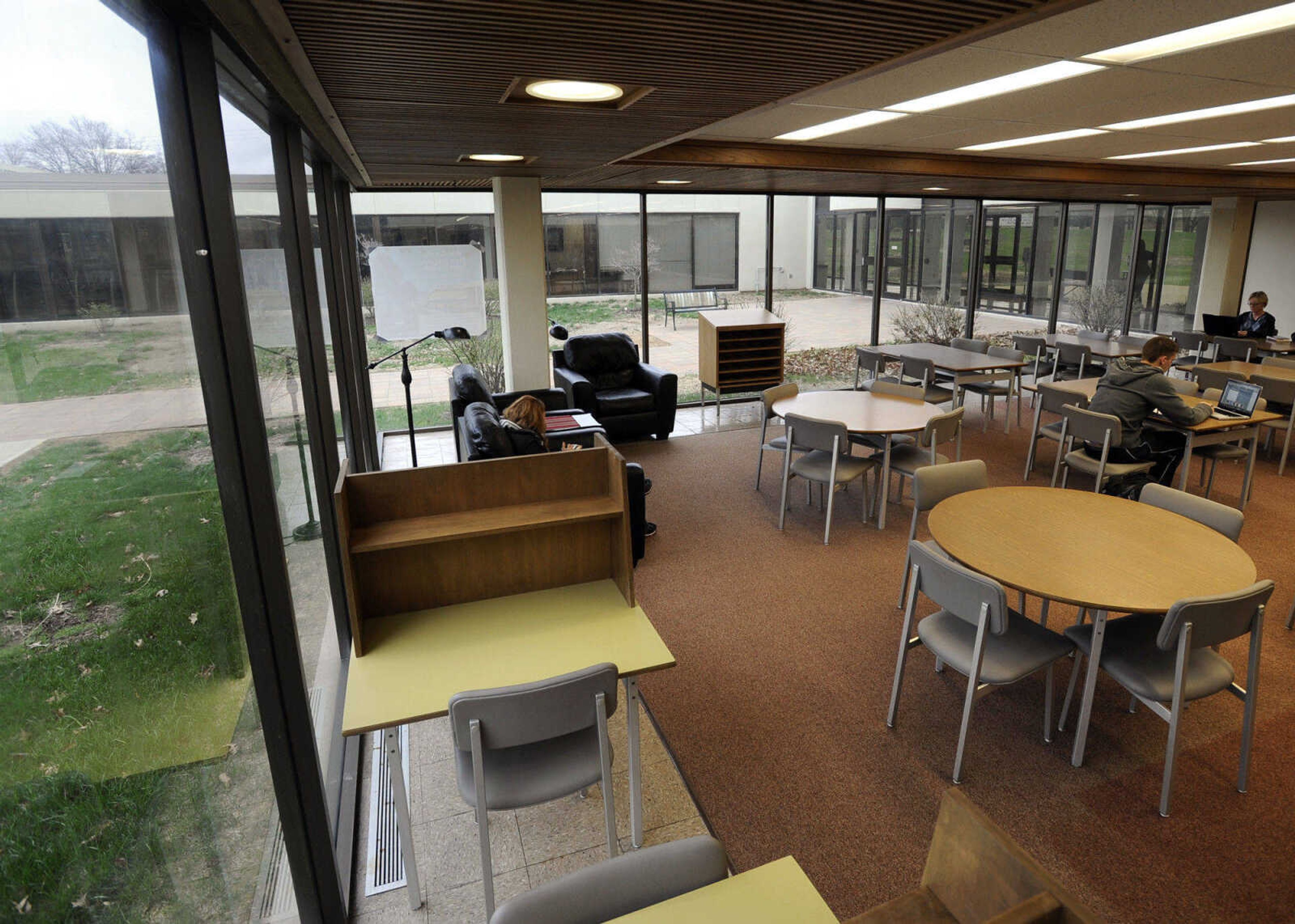 FRED LYNCH ~ flynch@semissourian.com
The single-pane, floor-to-ceiling windows do not insulate well in the C.H. Cozean Library at Mineral Area College in Park Hills, Mo.