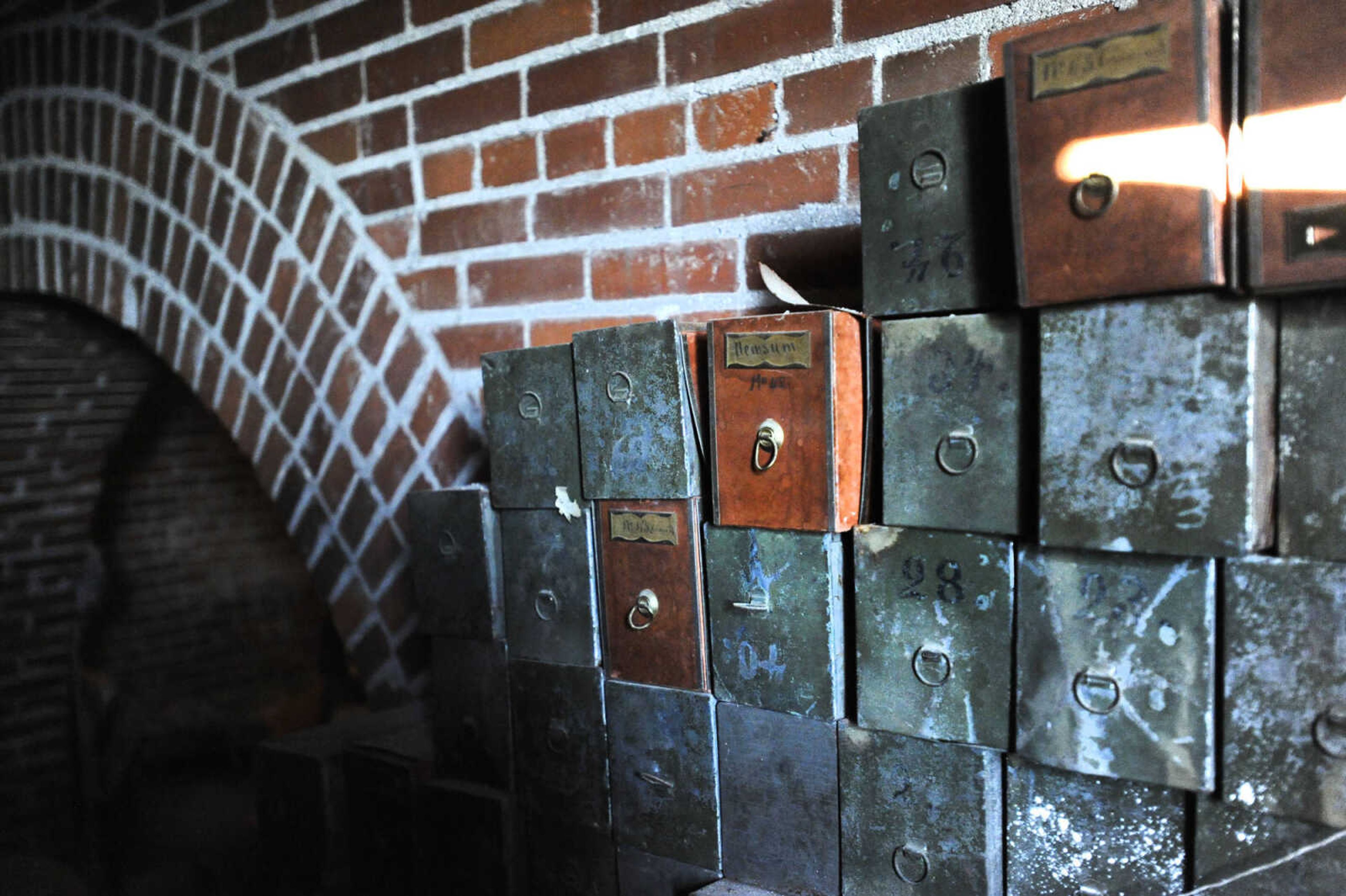 LAURA SIMON ~ lsimon@semissourian.com

Items stored inside the dome of the Cape Girardeau County Courthouse in Jackson, Missouri, Wednesday, Feb. 18, 2015.