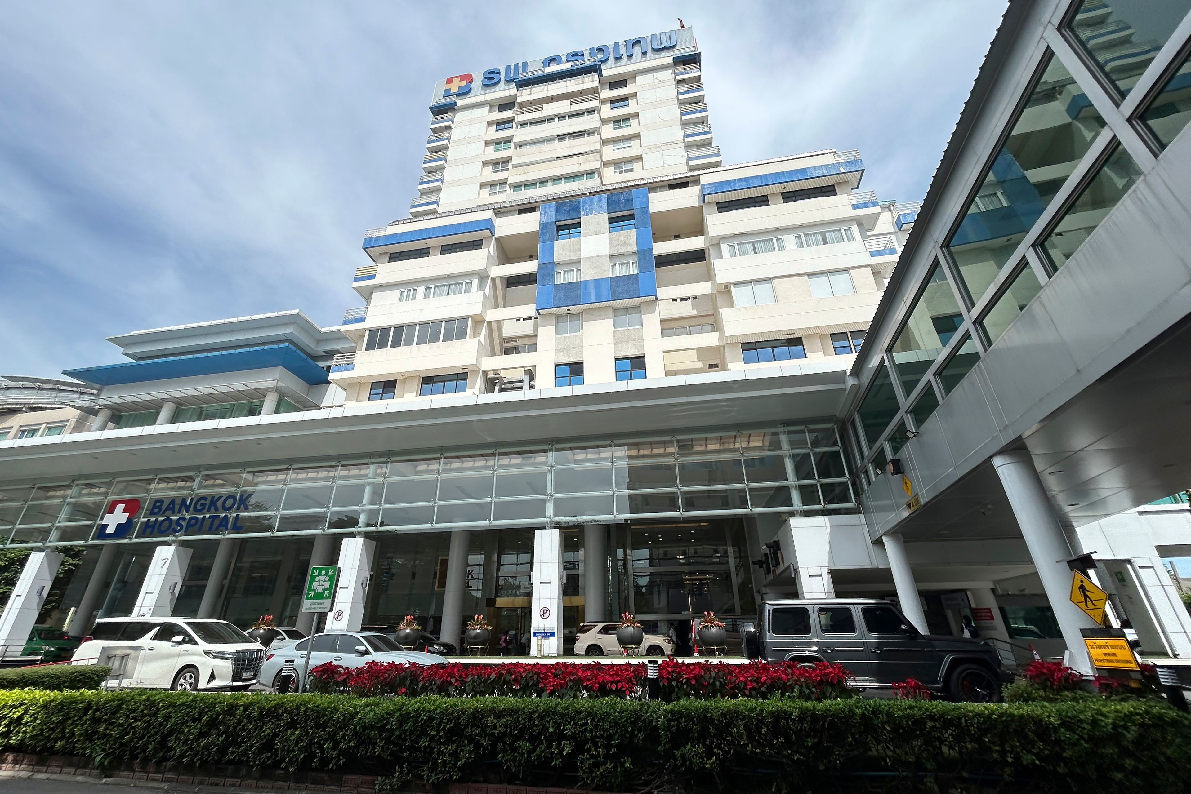 This photo shows the exterior of Bangkok Hospital, in Bangkok, Thailand, Thursday, Nov. 21, 2024. (AP Photo/Sakchai Lalit)