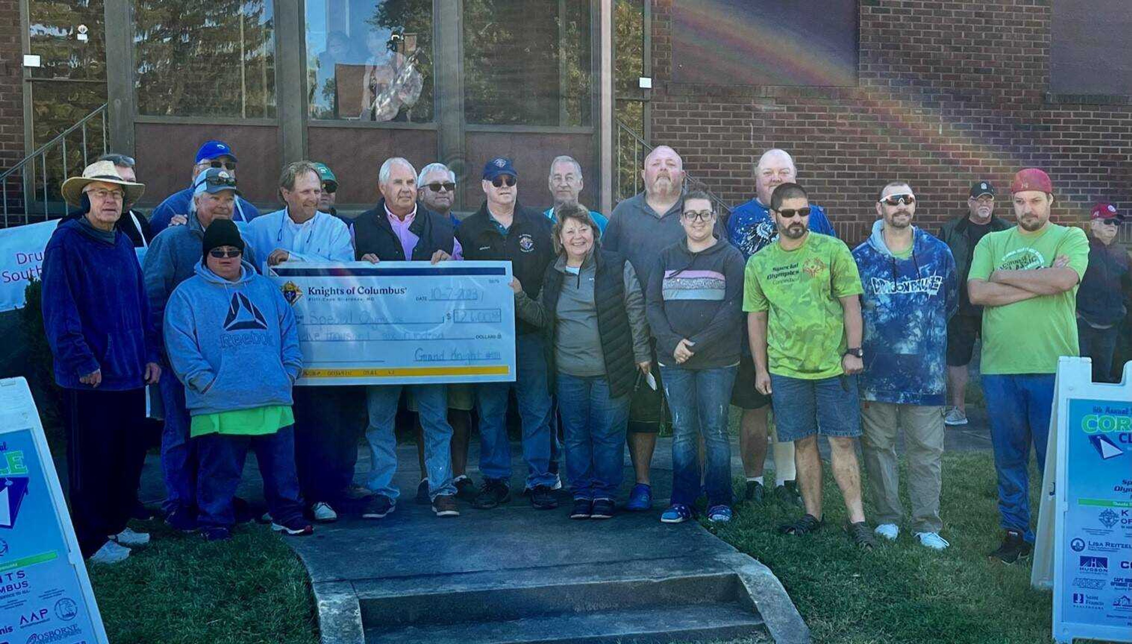 Knights of Columbus donates to Special Olympics