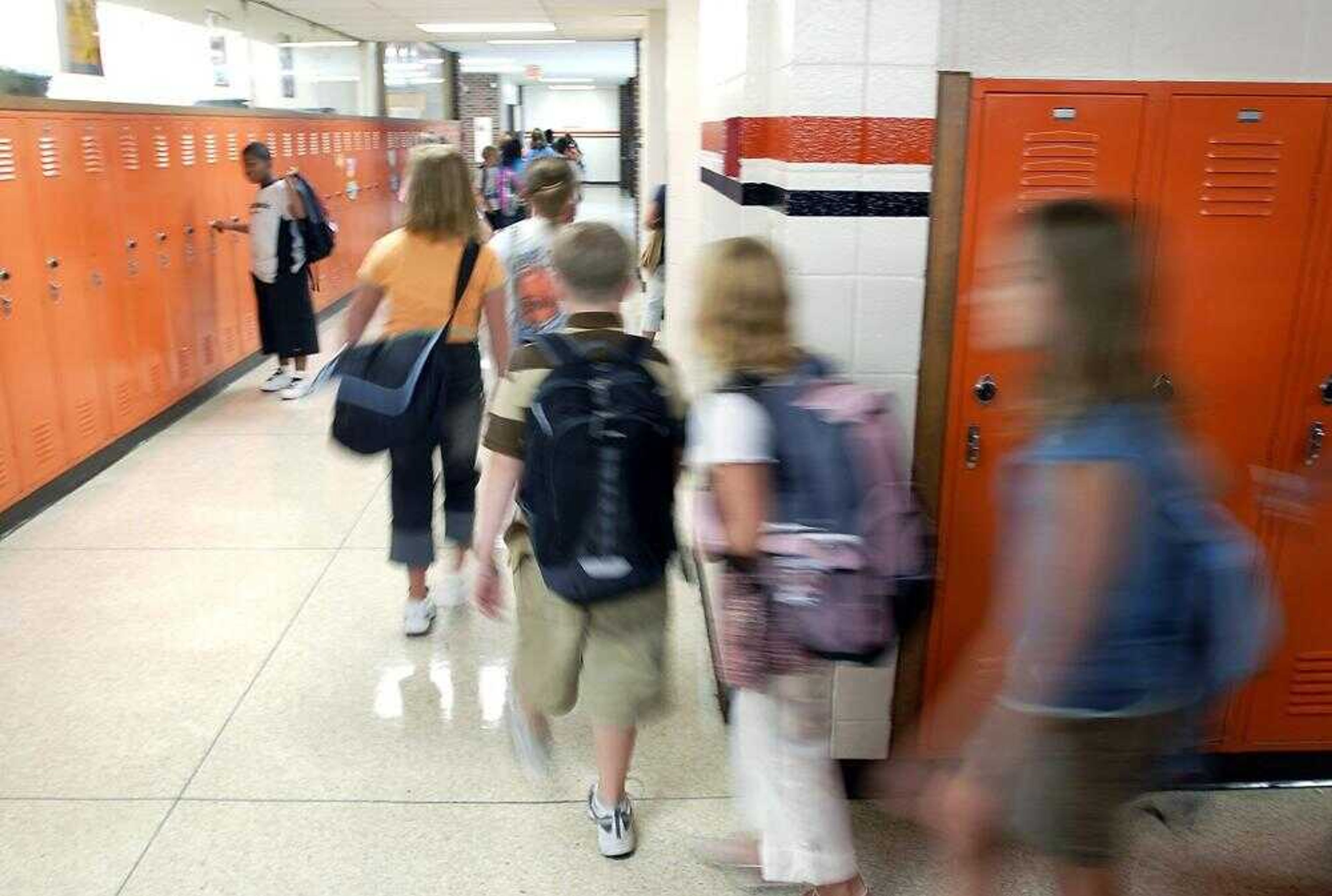 Cape Central Middle School students left after classes ended on Friday, August 17, 2007. (Kit Doyle)