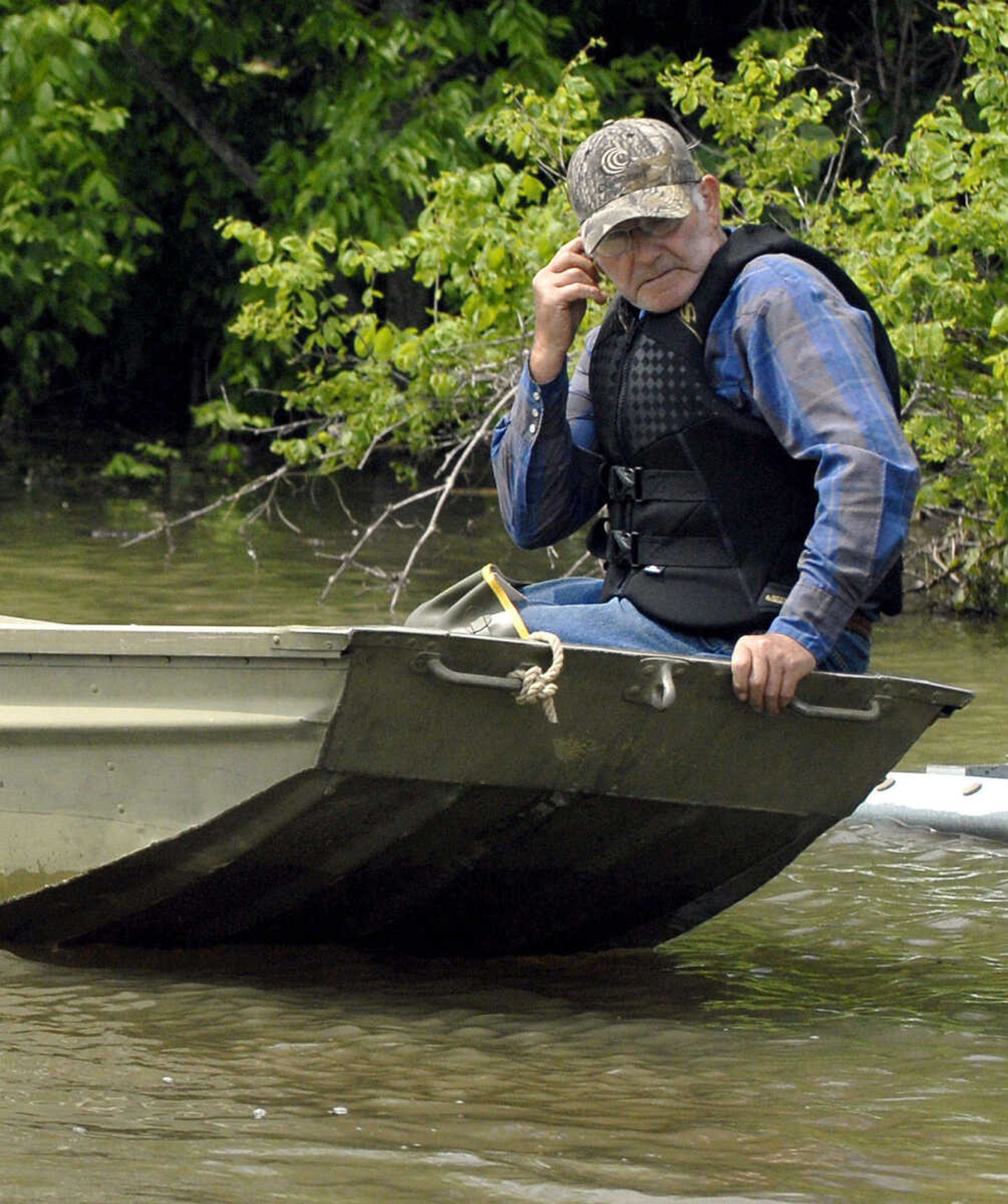 LAURA SIMON~lsimon@semissourian.com
David Brewer arrives back on Highway 102 Monday, May 9, 2011 after checking on Mississippi County property in the floodway.