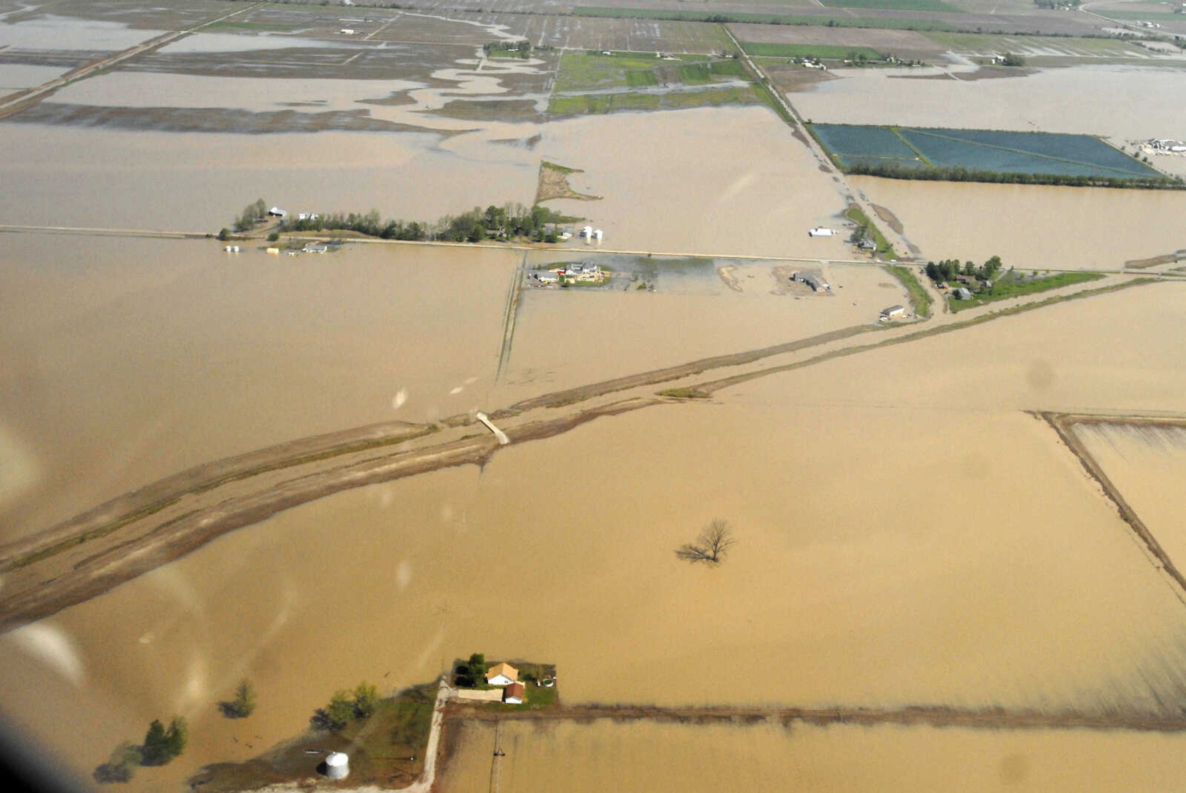 KRISTIN EBERTS ~ keberts@semissourian.com

Farmland is underwater north of Chaffee, Mo., on Thursday, April 28, 2011.