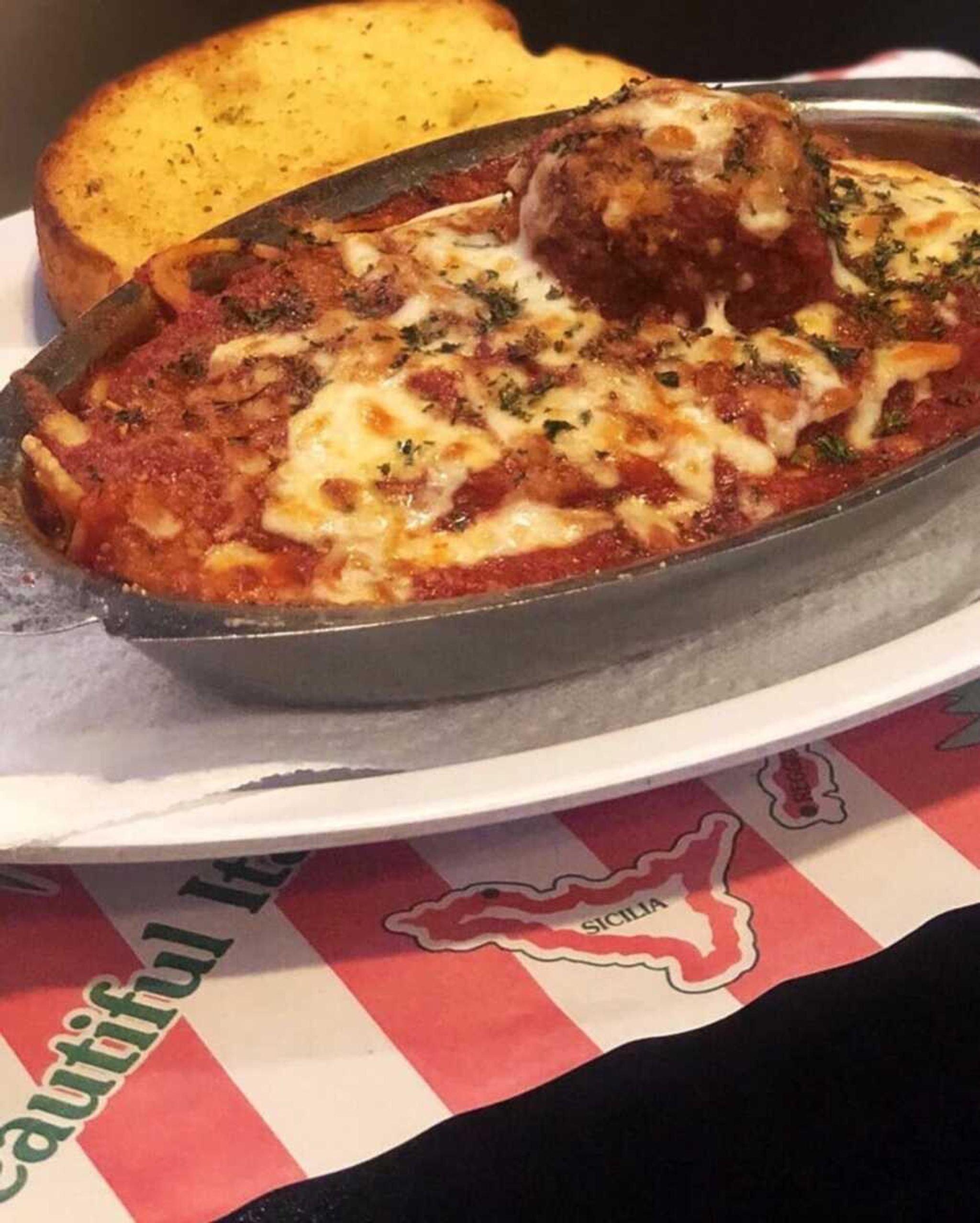 Lunch baked spaghetti and meatball