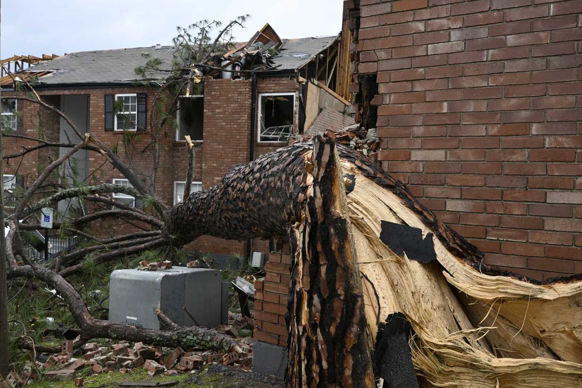 Tornadoes spawned by huge system pulverize homes; 3 dead