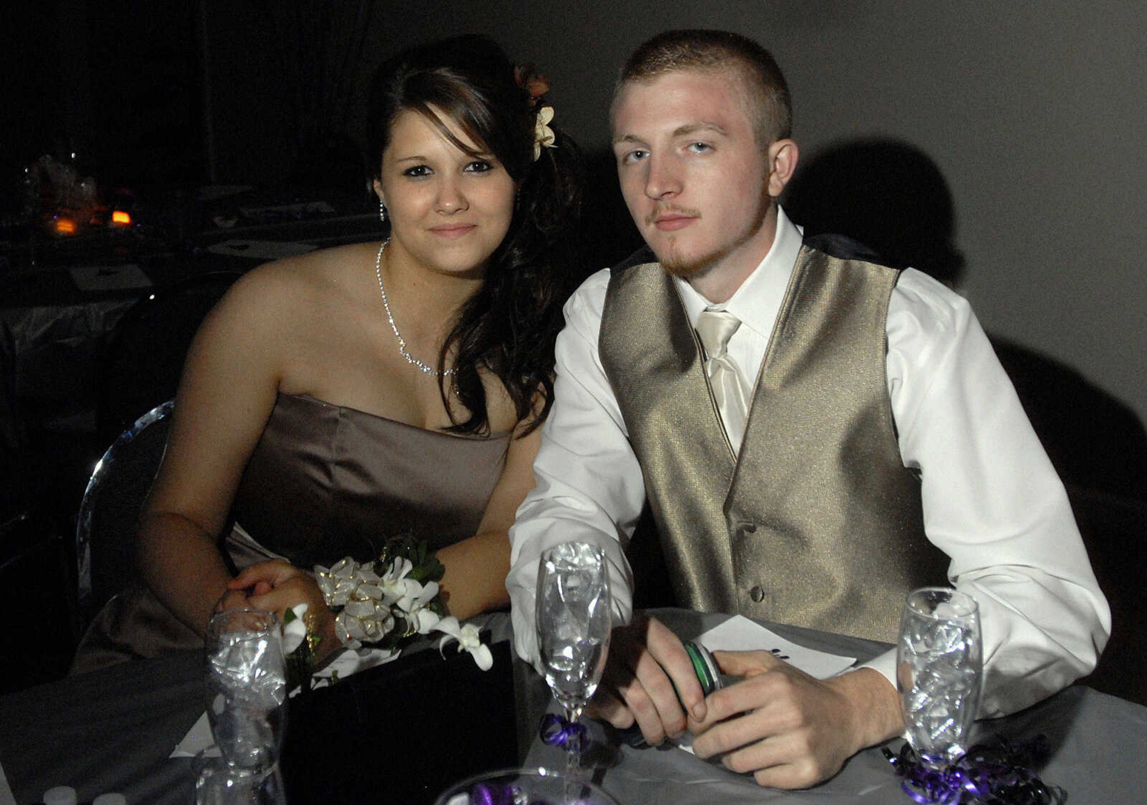 LAURA SIMON~lsimon@semissourian.com
Woodland High School Prom "A Night to Remember" at Dockside the Upper Deck in Cape Girardeau Saturday, April 10, 2010.