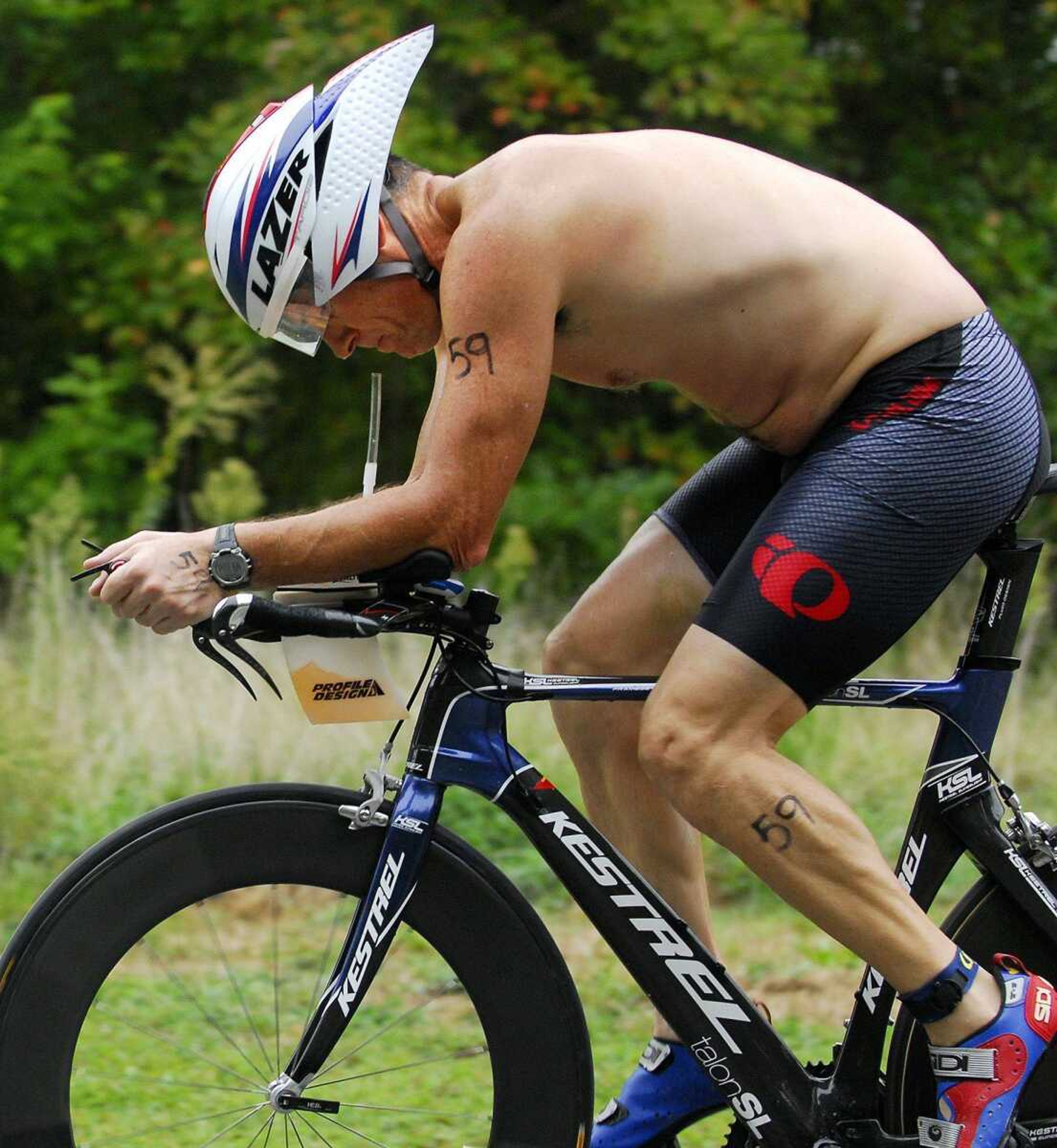 Bobby Terrell tries to gain ground during the bike portion of Saturday's Trail of Tears triathlon.