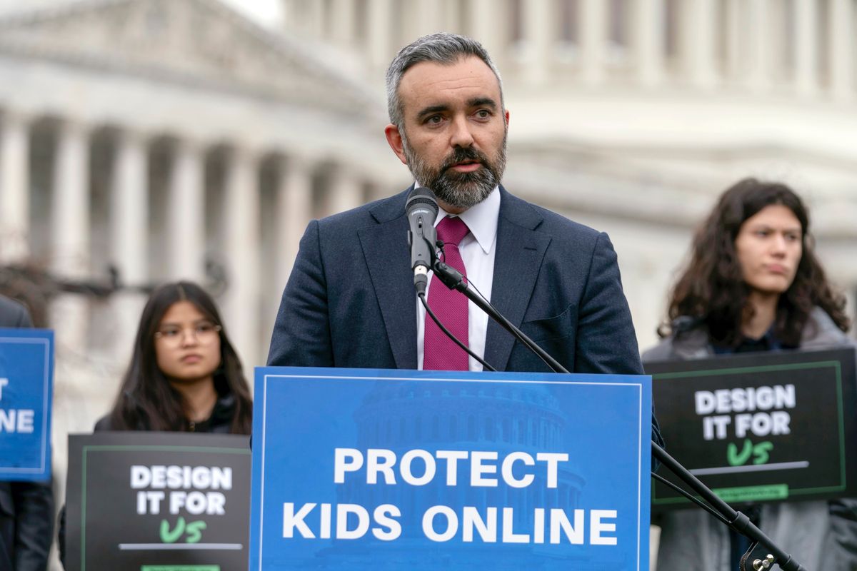A New Mexico judge ordered new child safeguards for Meta. Ad...