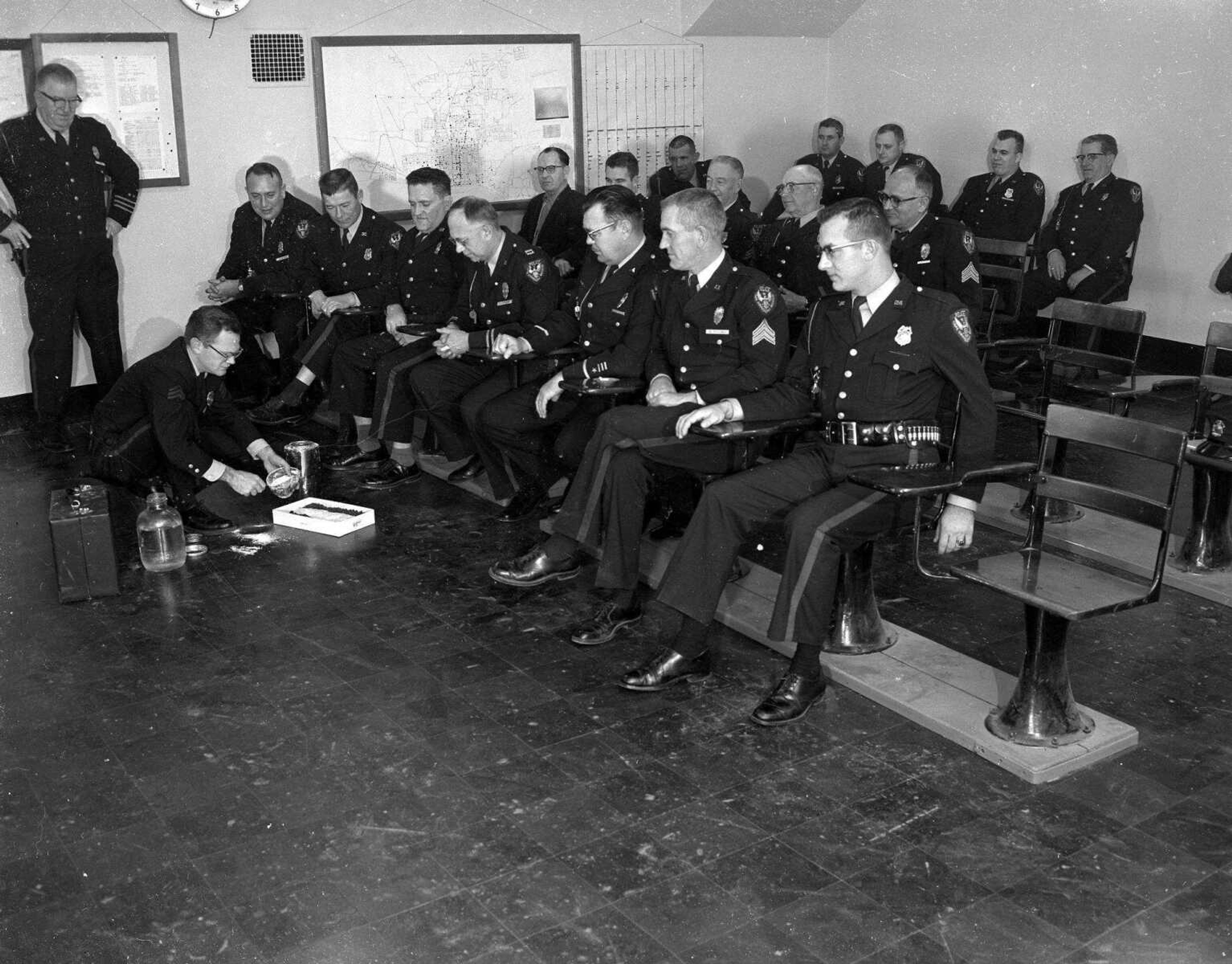 SOUTHEAST MISSOURIAN ~ photos@semissourian.com
Cape Girardeau police department demonstration