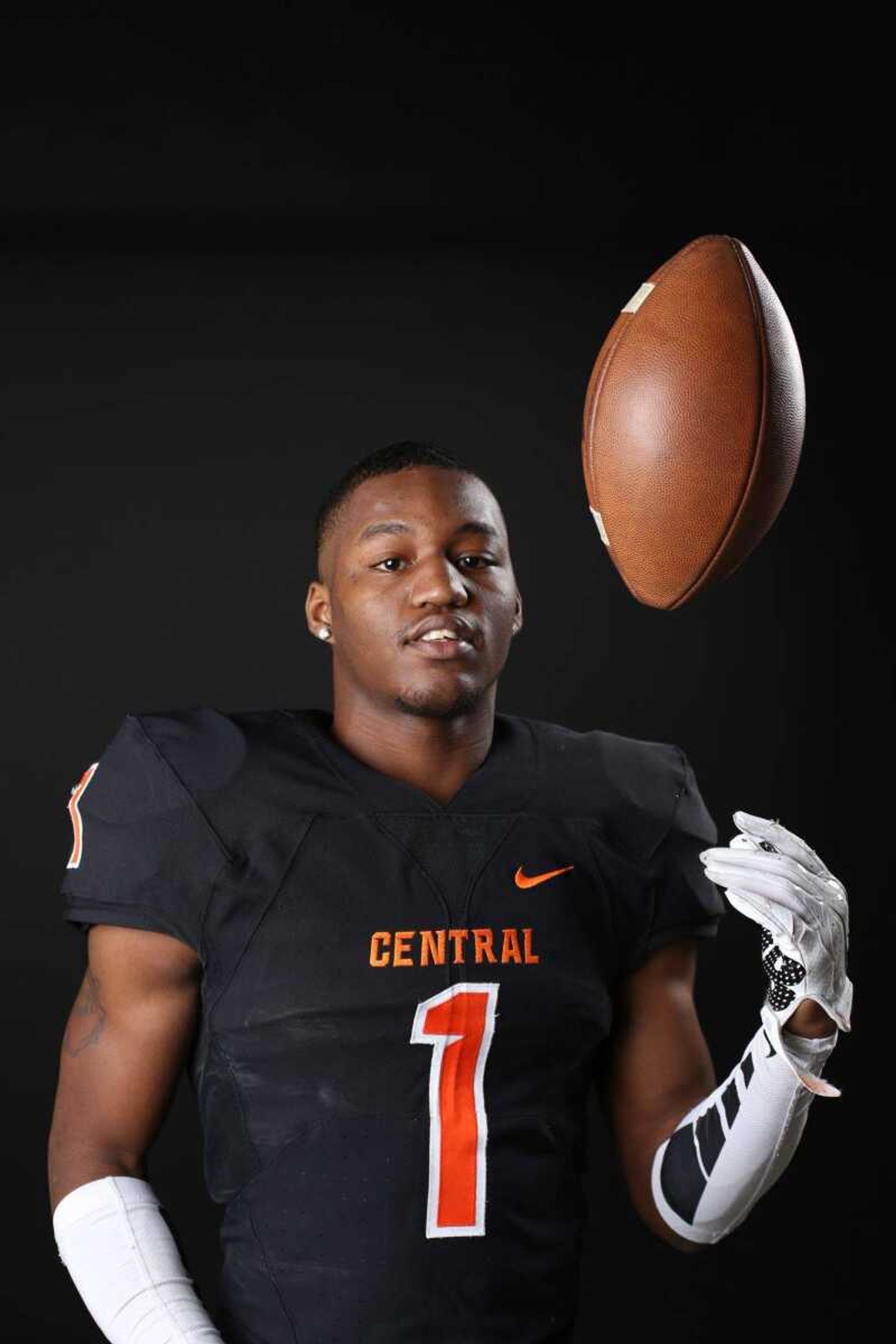 2015 All-Missourian Football - Al Young - Cape Central High School